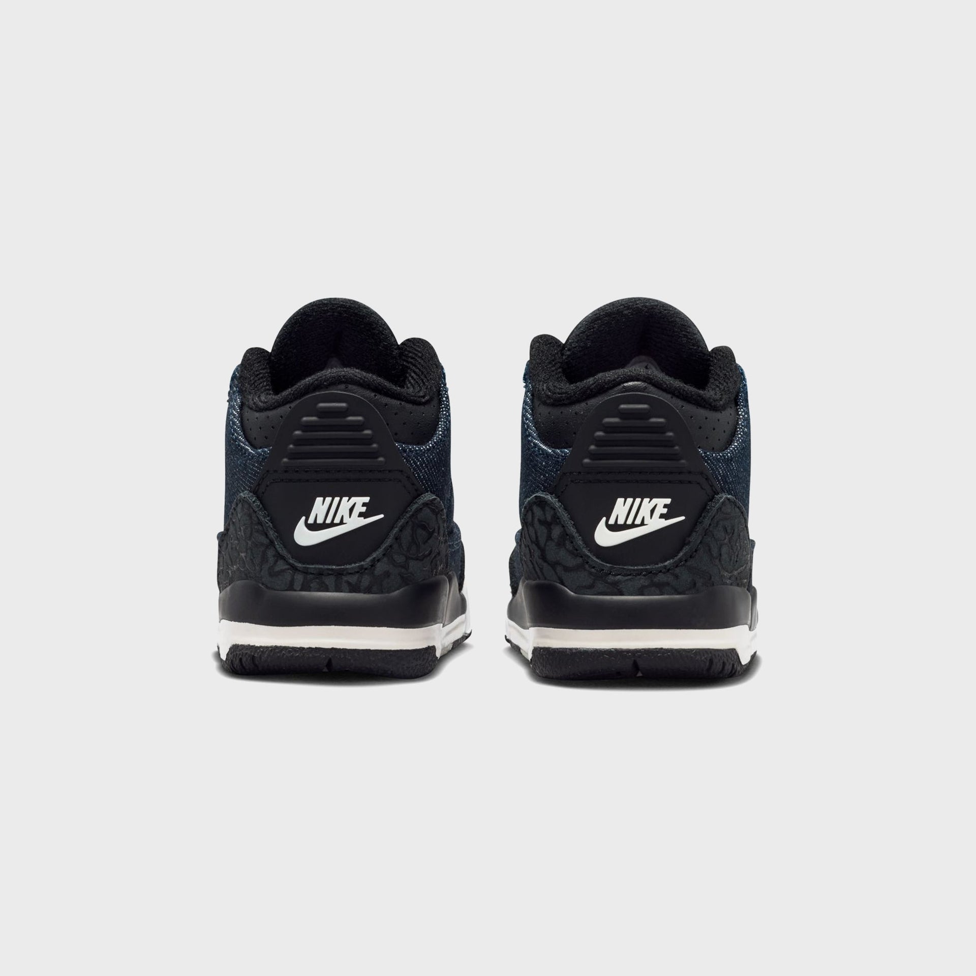 Jordan x Levi's TD Air Jordan 3 Retro - Indigo / Gym Red