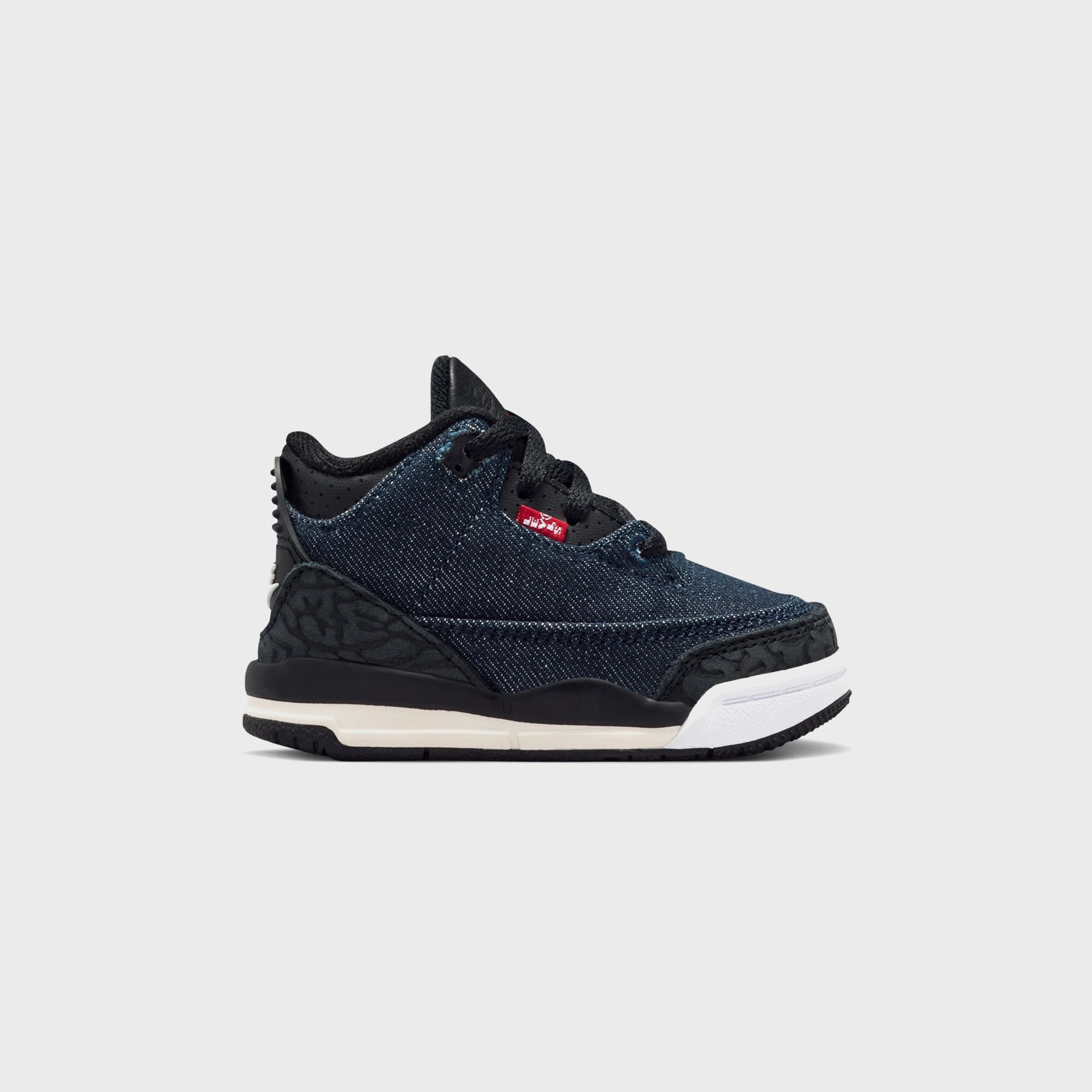 Jordan x Levi's TD Air Jordan 3 Retro - Indigo / Gym Red