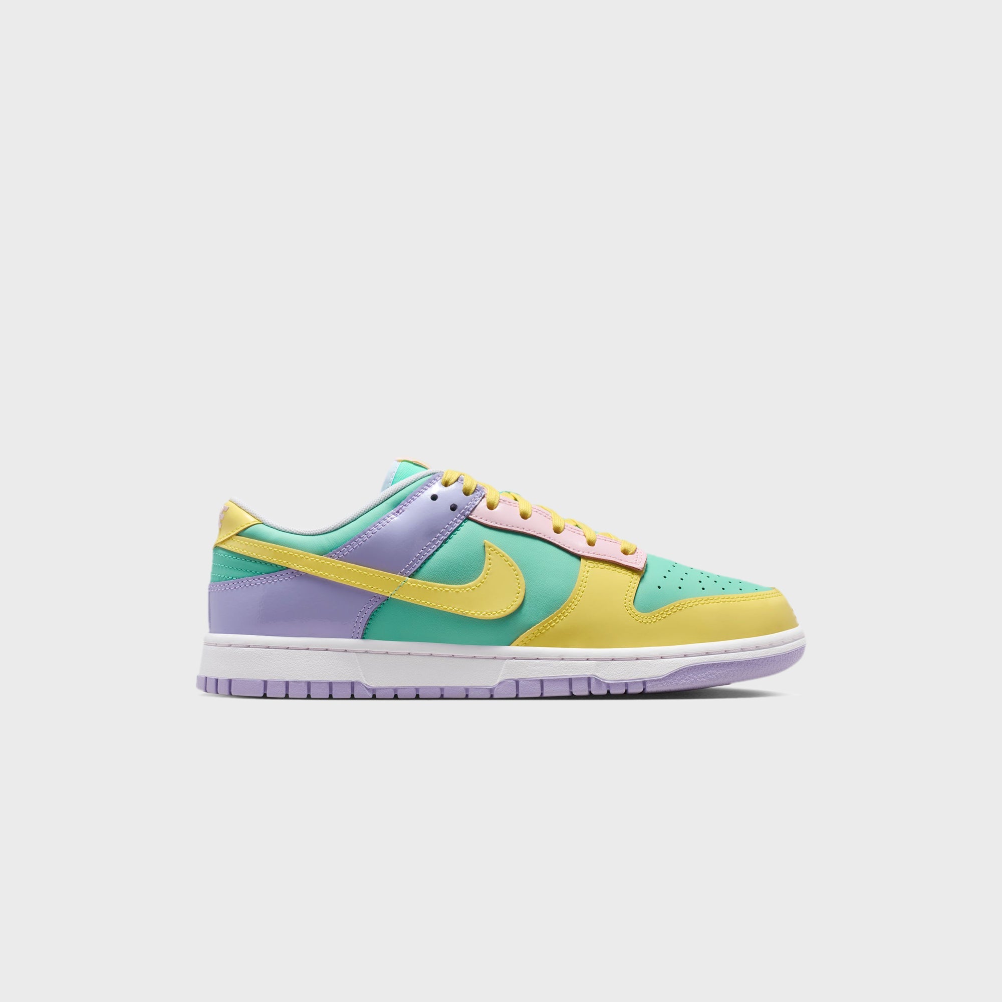 Nike Dunk Low - Emerald Rise / Yellow Pulse / Hydrangeas / White