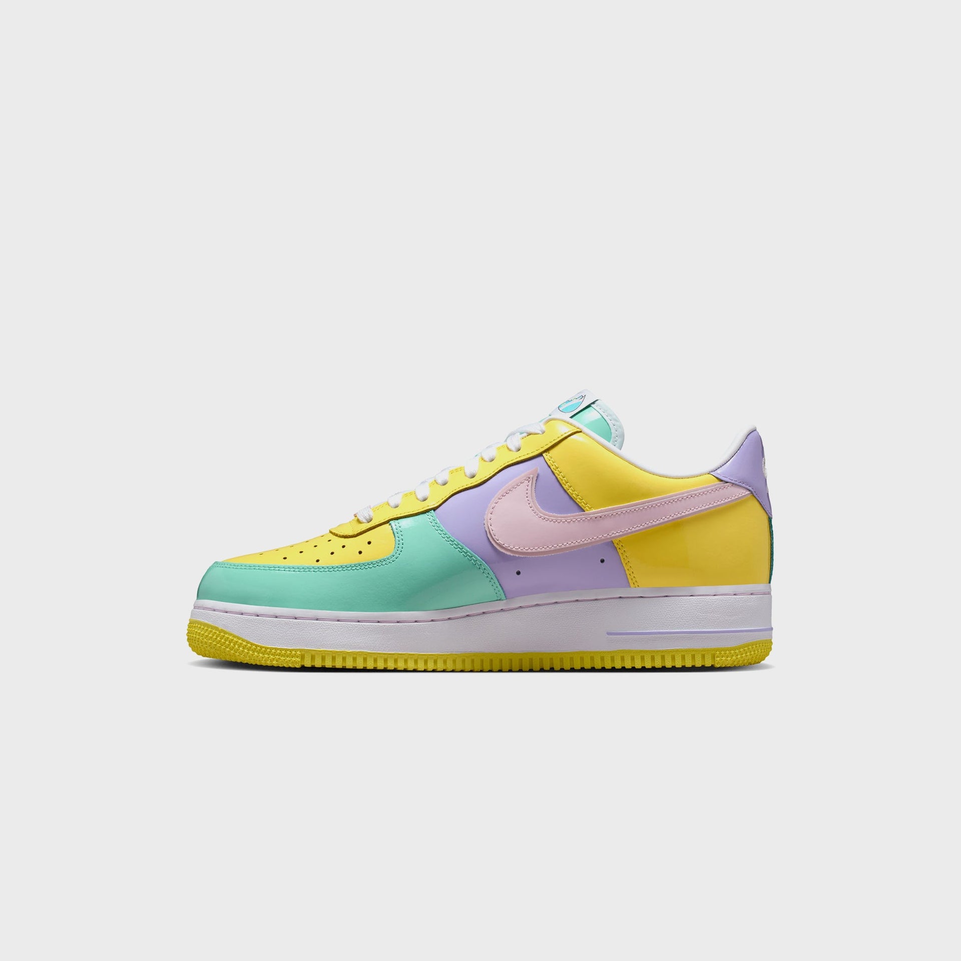 Nike Air Force 1 '07 - Yellow Pulse / Pink Foam / Hydrangeas