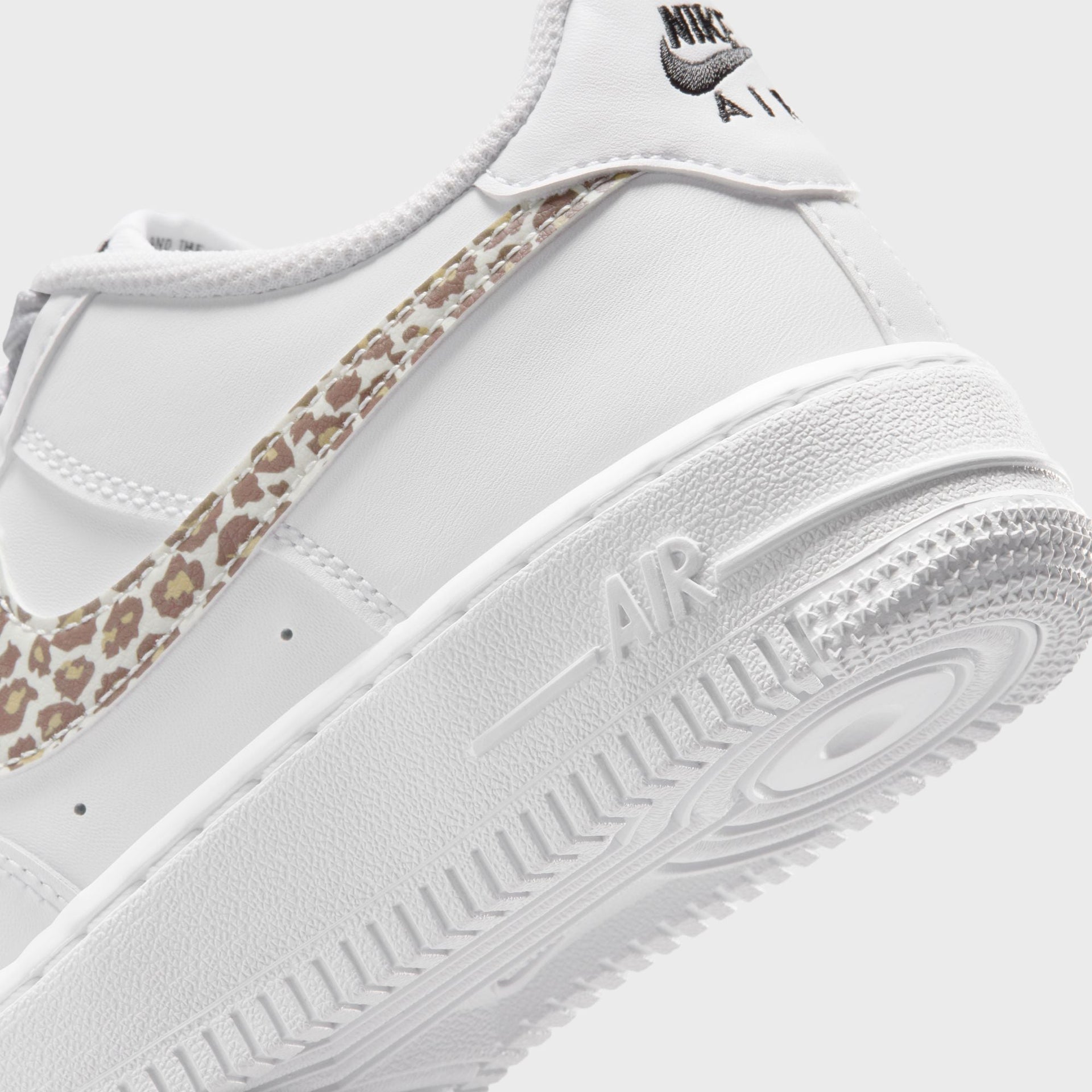 Nike GS Air Force 1 Low - White / Black