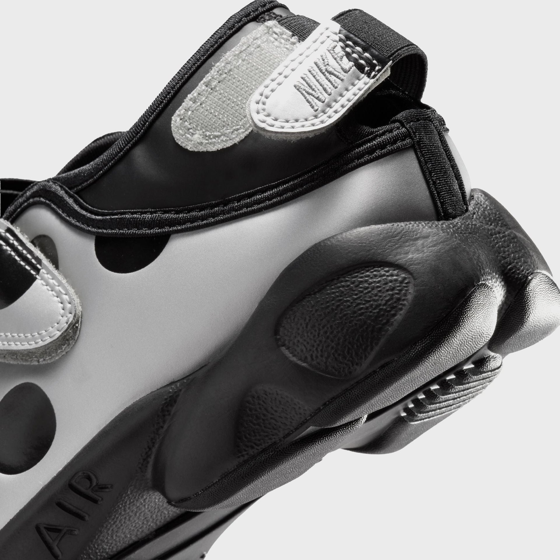 Nike WMNS Air Rift - Metallic Silver / Black