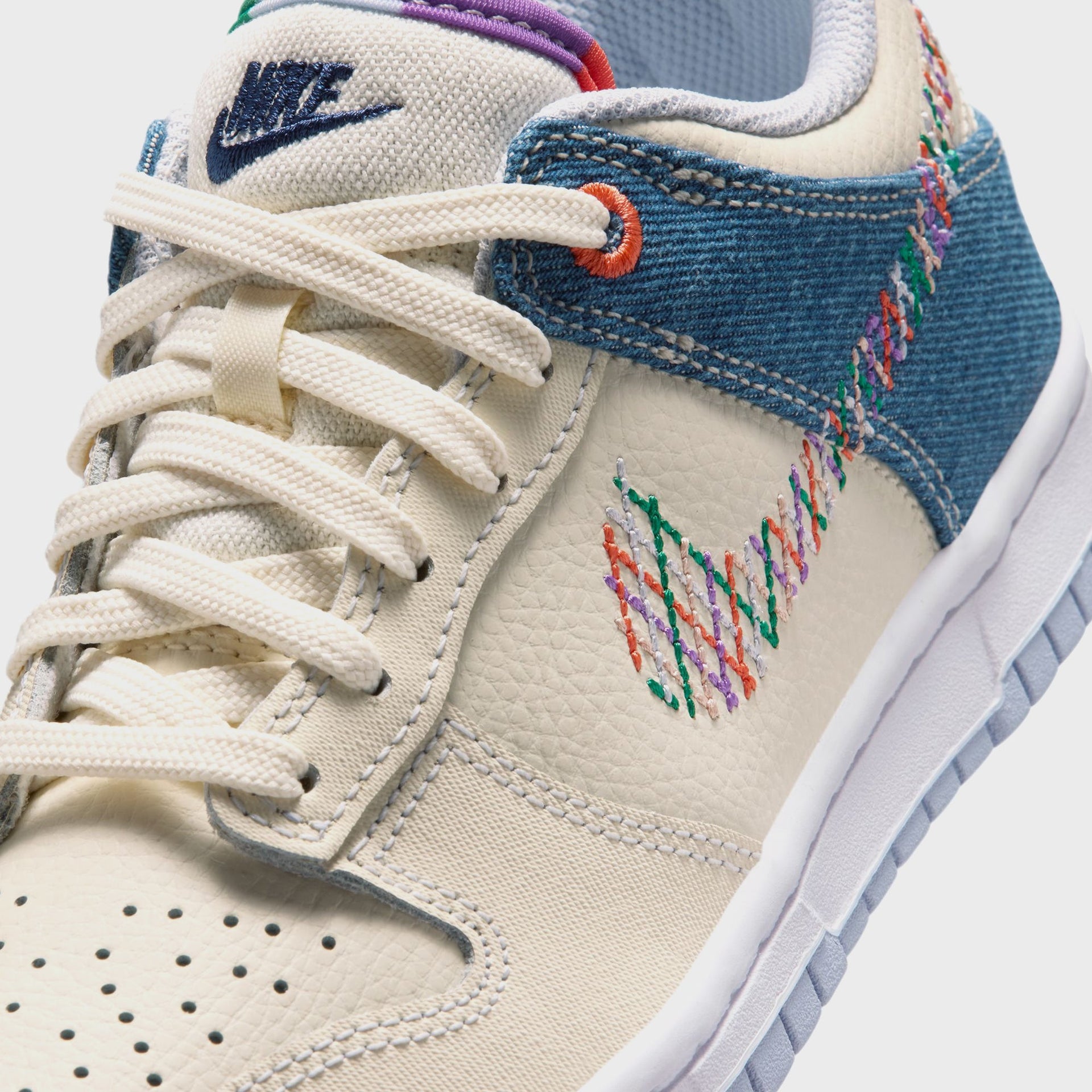 Nike GS Dunk Low - Soft Pearl / Blue Denim / Midnight Navy / Multicolor
