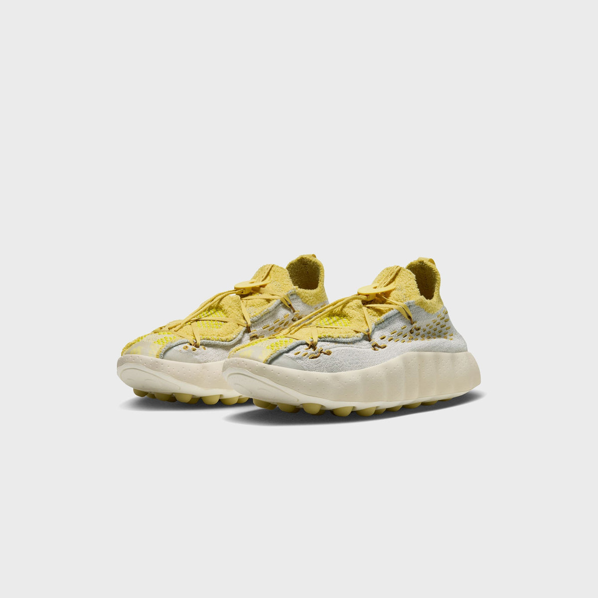 Nike Mind 002 - Light Bone / Saturn Gold / Infinite Gold / Wheat / Sail