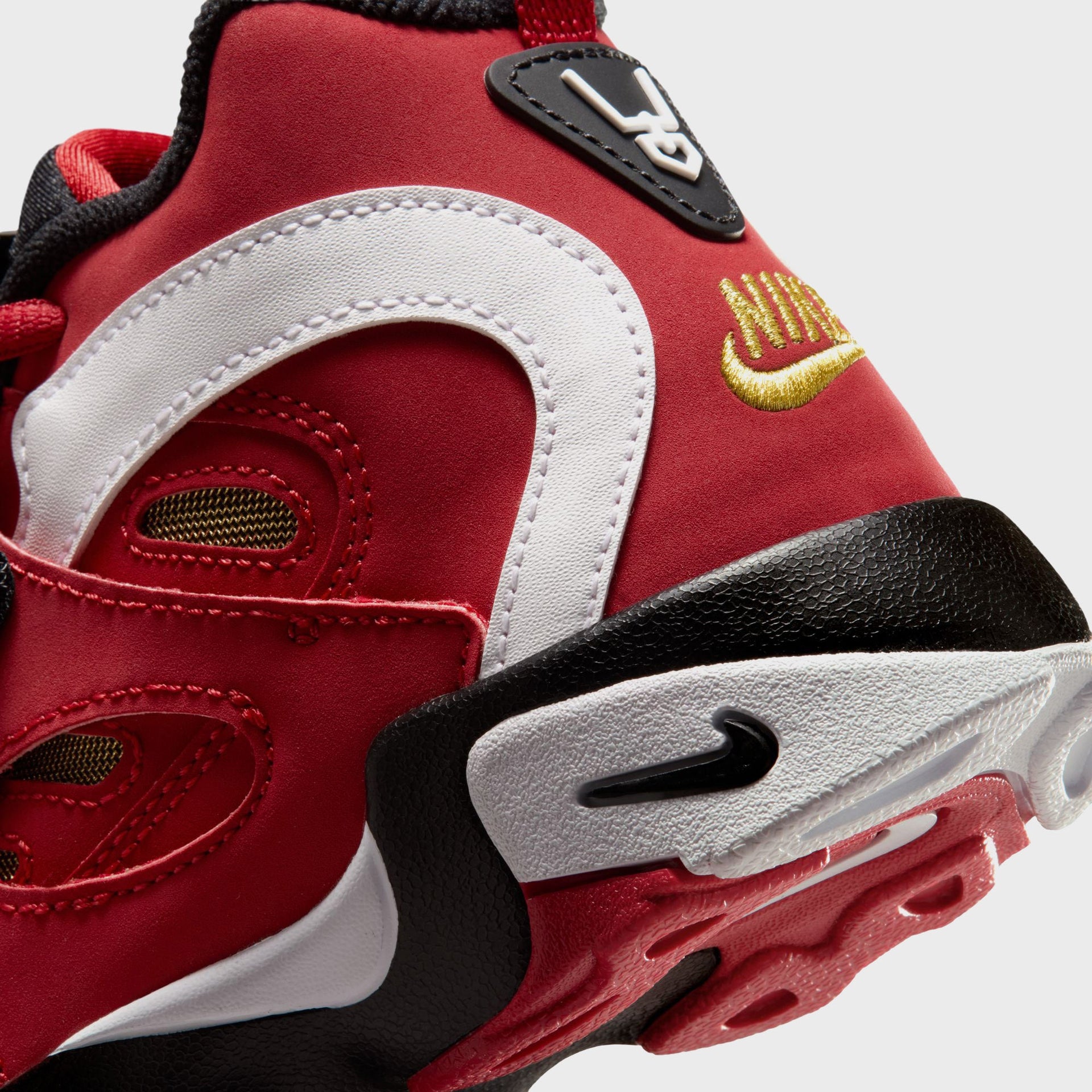 Nike PS Air Diamond Turf II - Main Red / Black / Metallic Gold / White