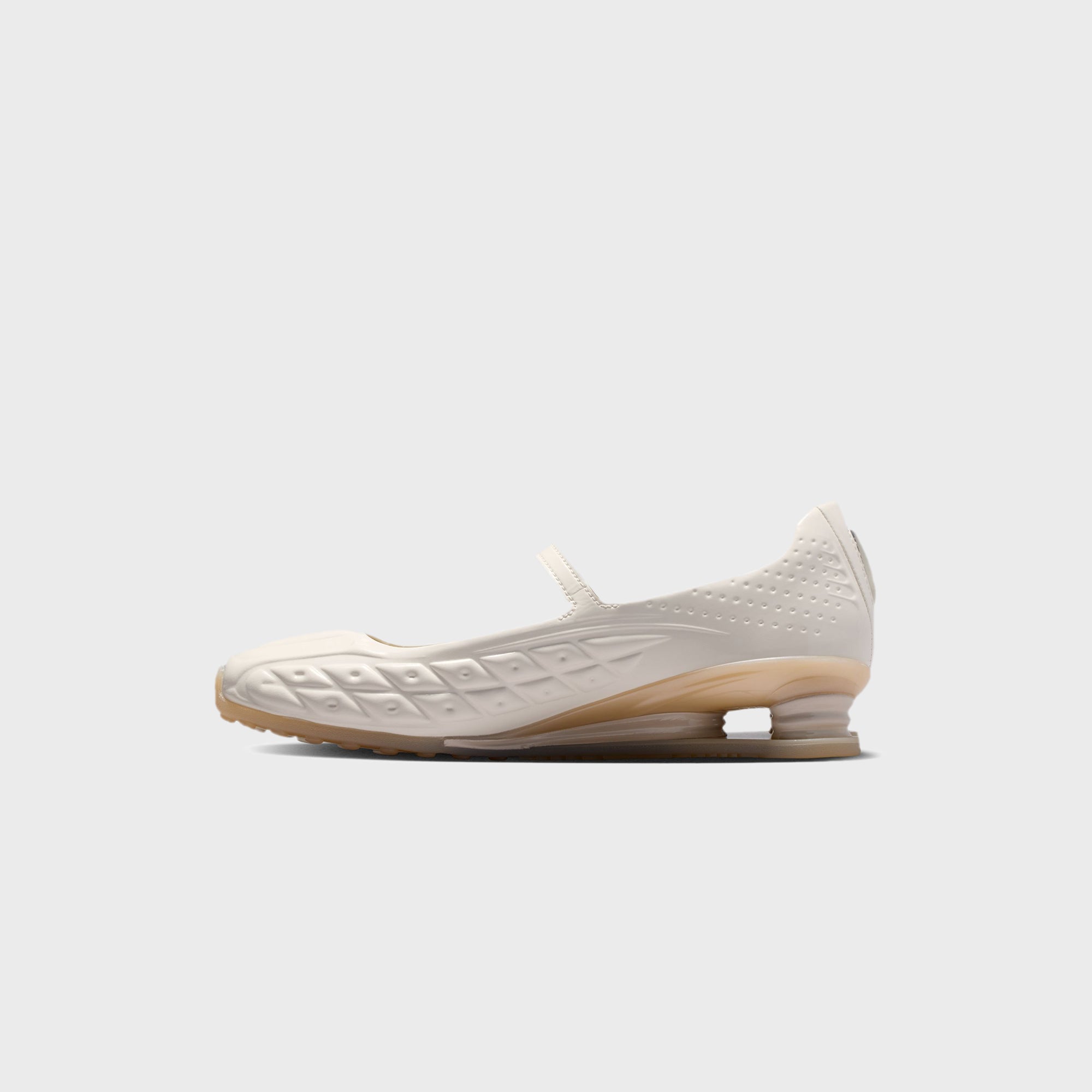 Nike WMNS Shox Z Calistra - Ivory / Pale Ivory / Oatmeal – Kith