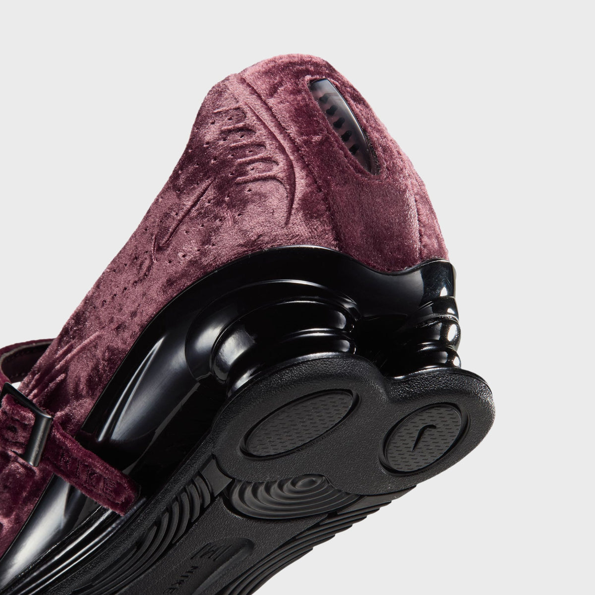 Nike WMNS Shox Z Callistra Velvet - Burgundy Crush / Black