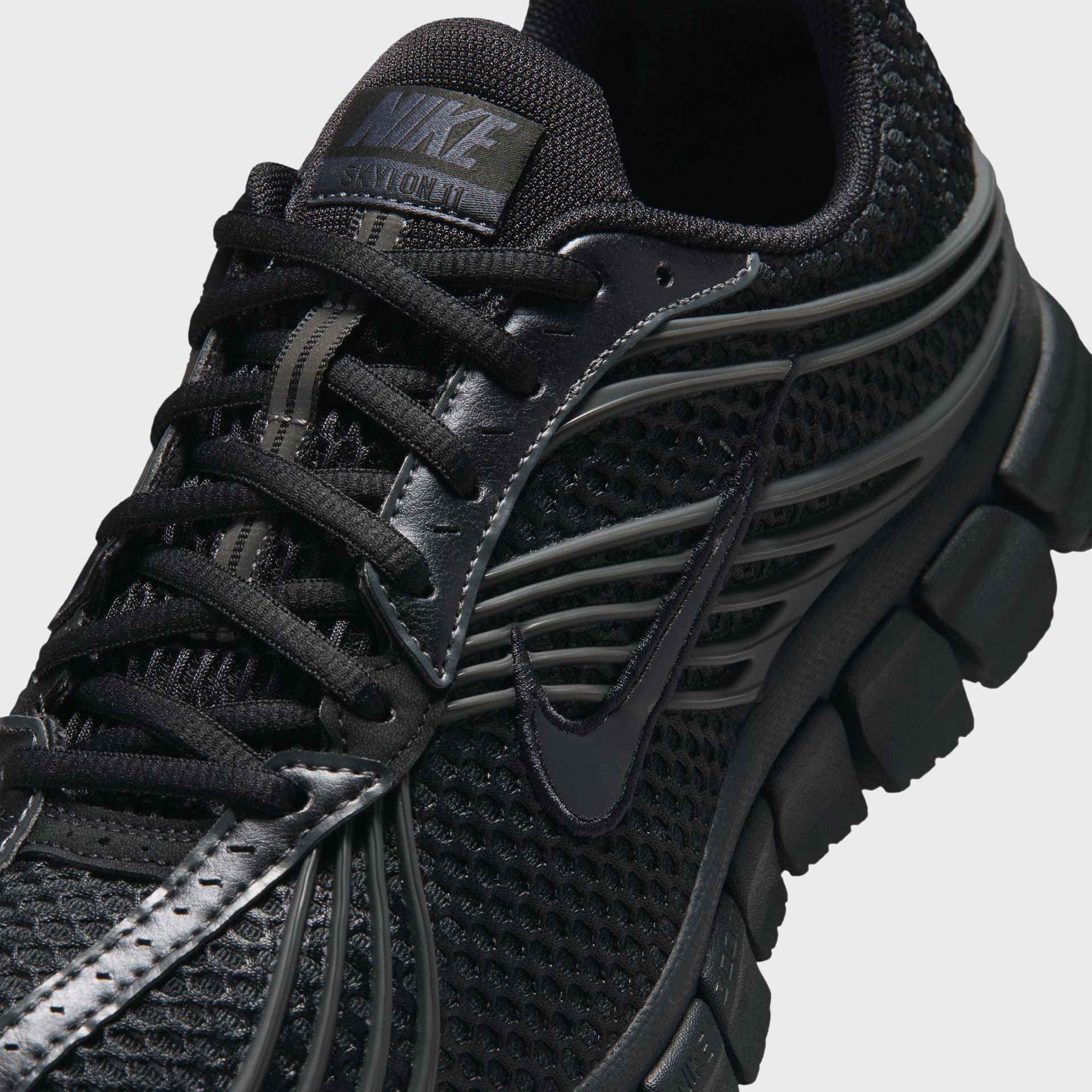 Nike Zoom Skylon 11 - Black / Anthracite / Black