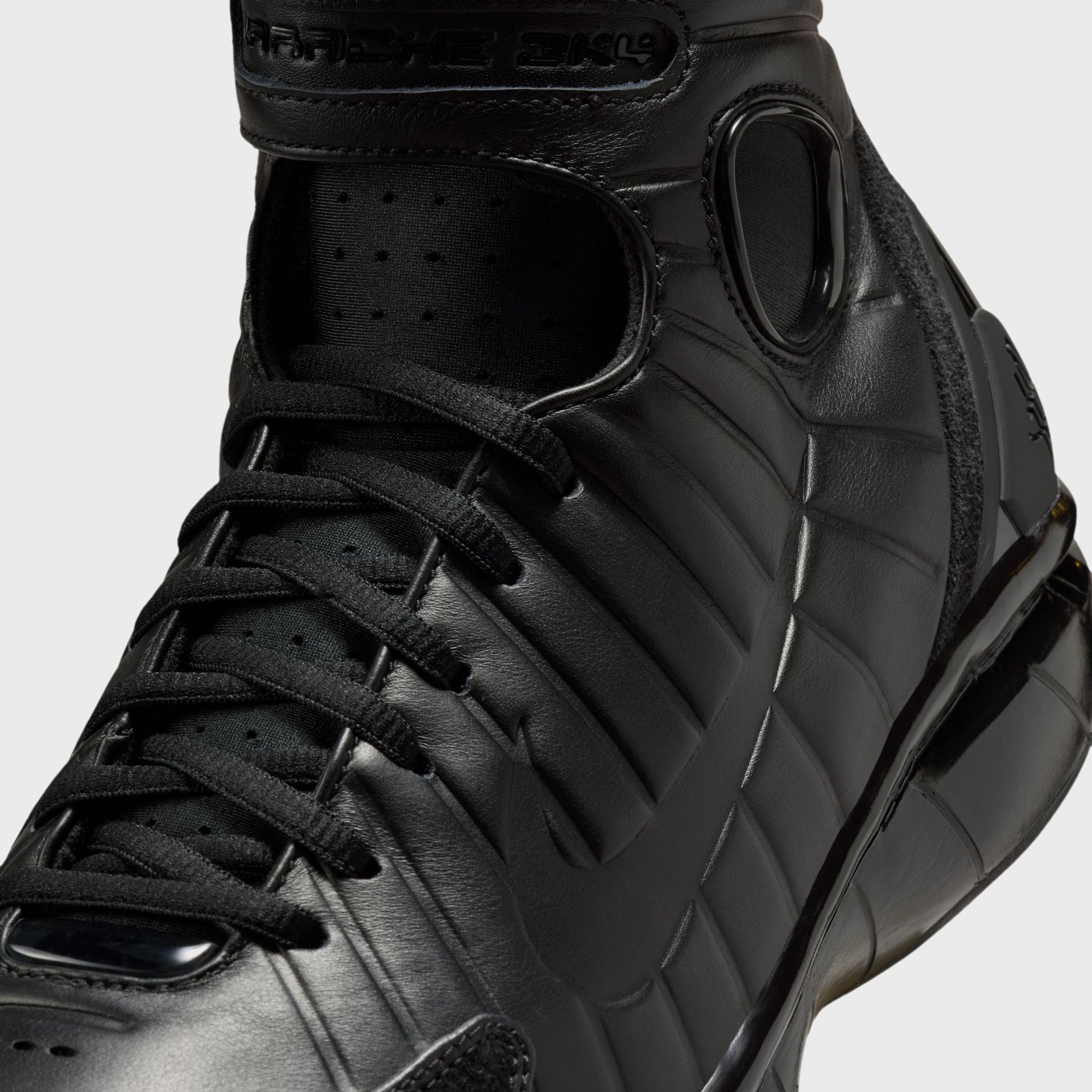 Nike Air Zoom Huarache 2K4 OT - Black / Black