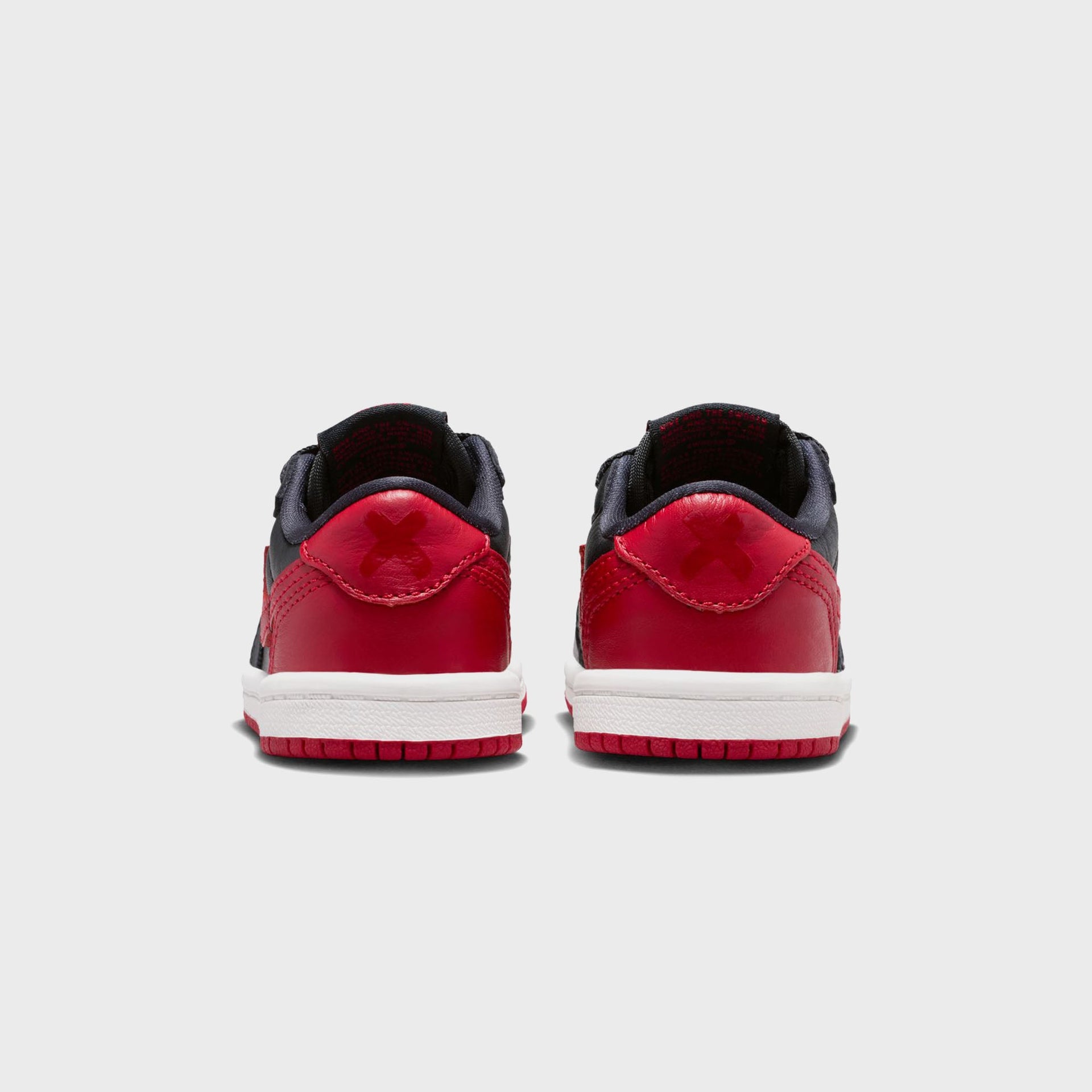Jordan TD Jordan 1 Retro Low OG - Black / Varsity Red / Summit White