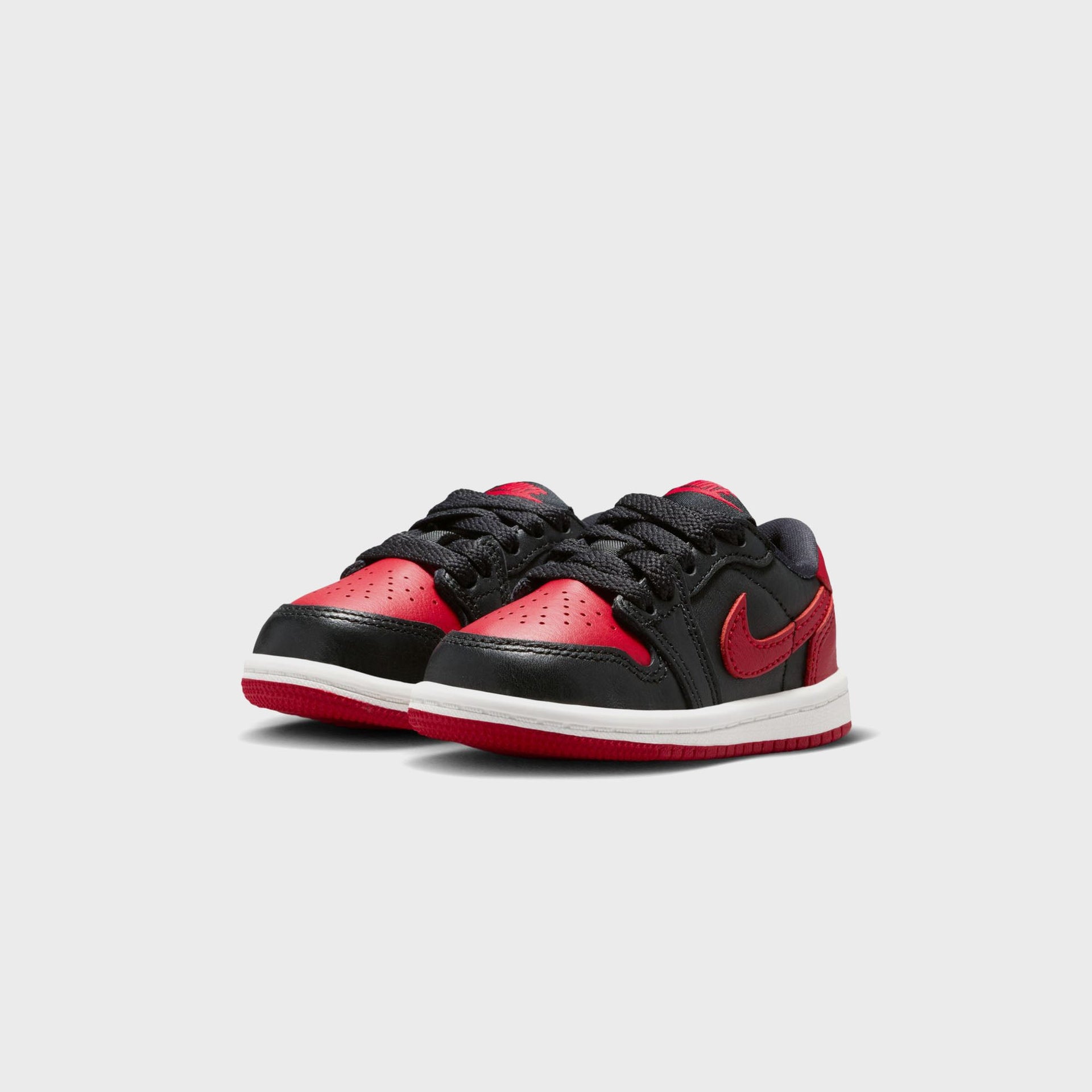 Jordan TD Jordan 1 Retro Low OG - Black / Varsity Red / Summit White
