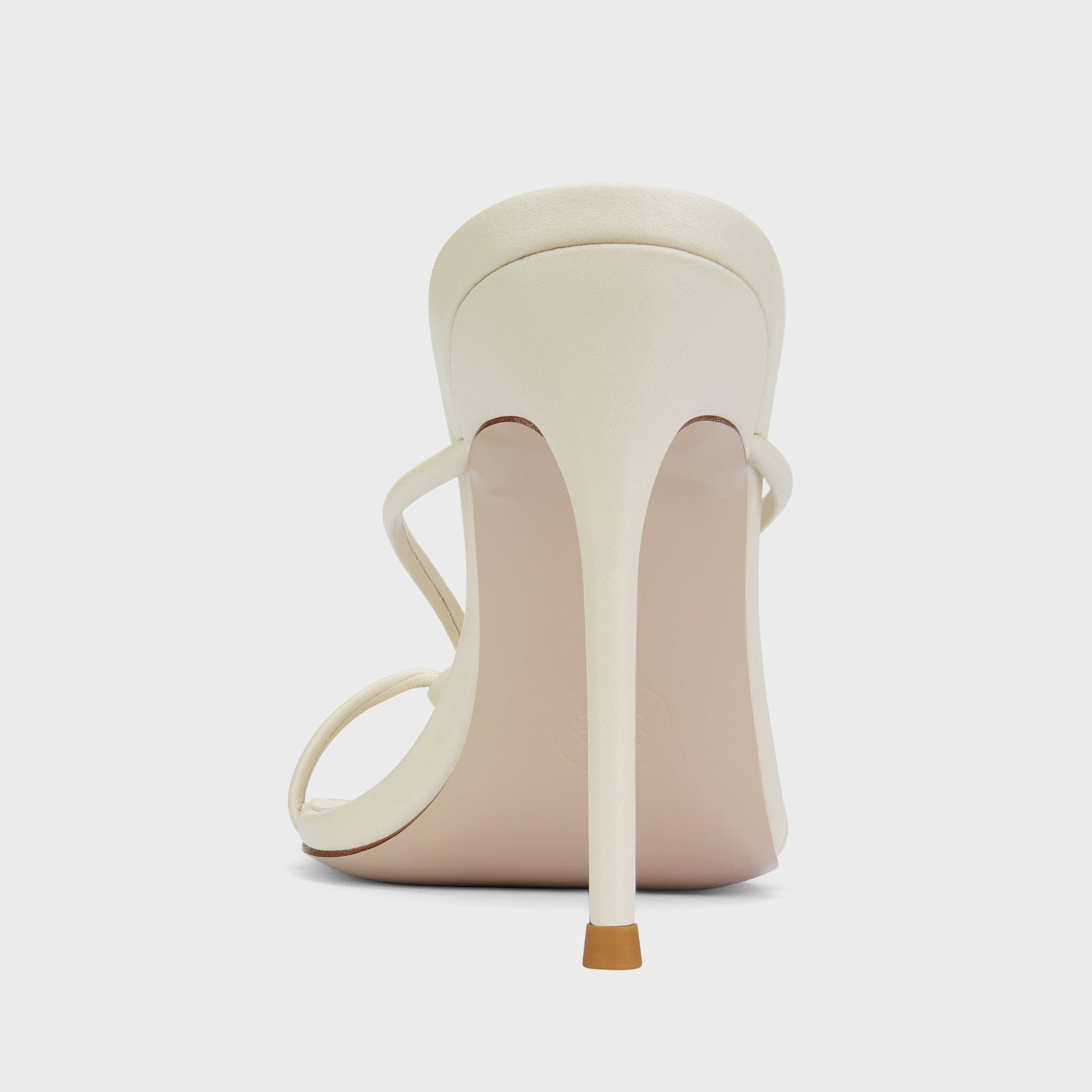 Femme LA Akira Slipper - Dulce Crema