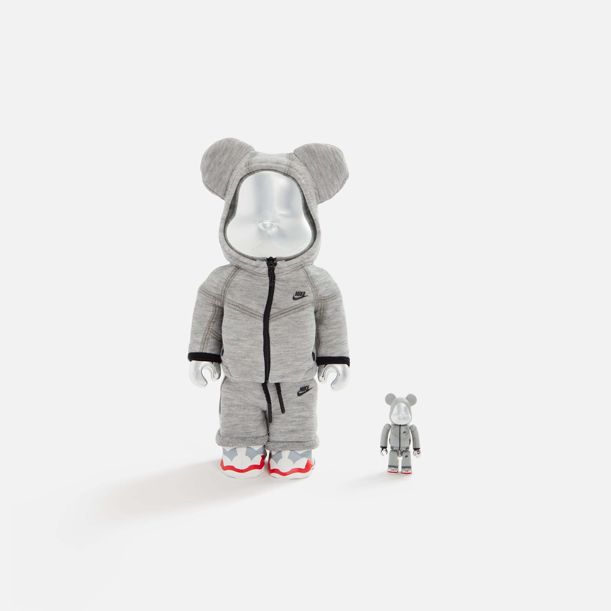 新作商品NIKE BE@RBRICK 100%&400% AIR FORCE1 ナイキ　エアフォース1 ブルー　ベアブリック　未開封品　新品　フィギュア その他