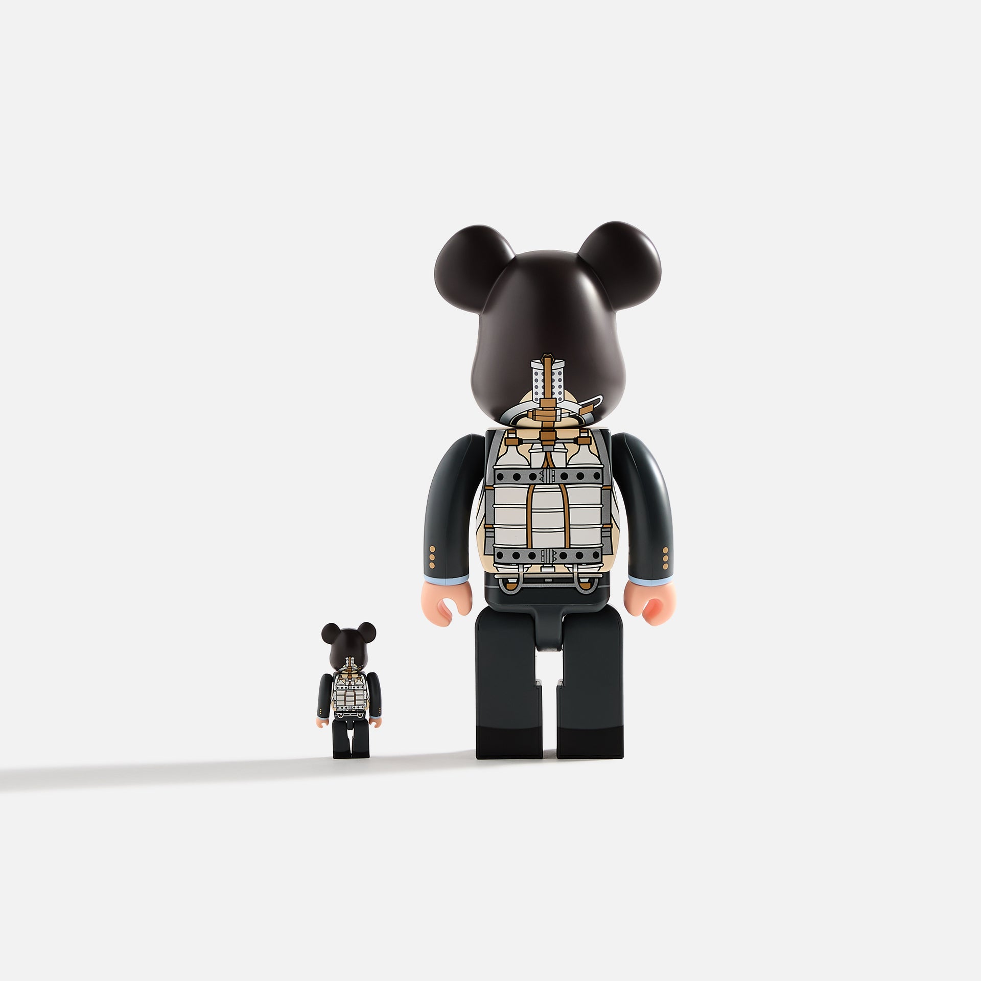 Medicom Toy Be@Rbrick 007 James Bond Thunderball 100% & 400%