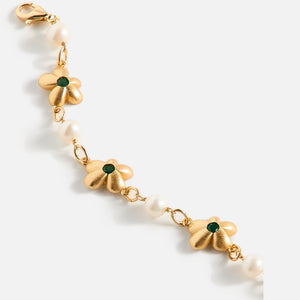 VEERT The Green Pearl Flower Bracelet - Yellow Gold