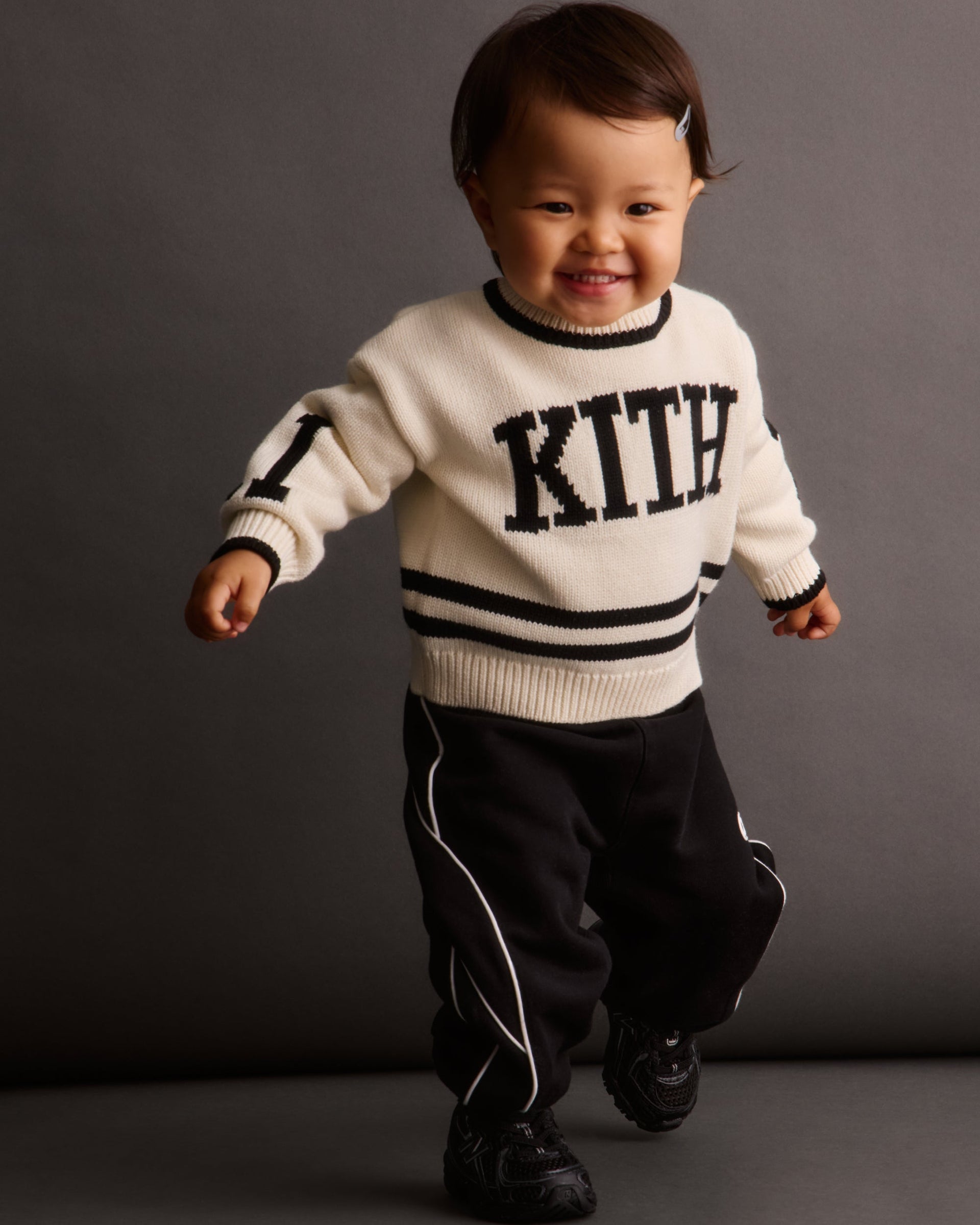 gid://shopify/MediaImage/33956085825664