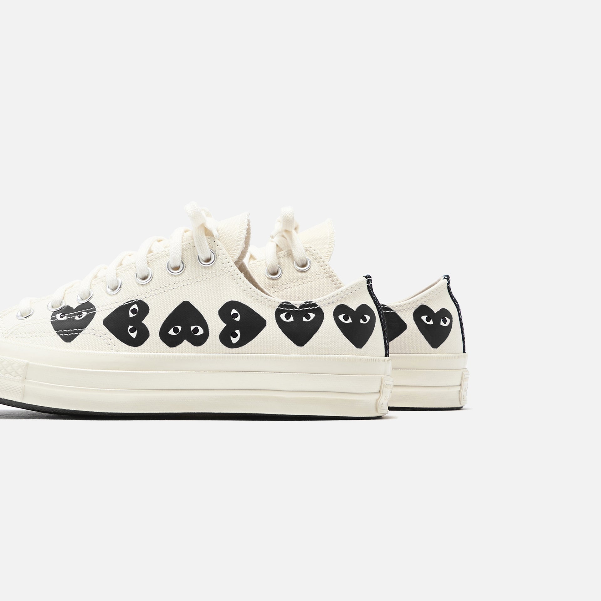 Comme Des Garçons Play x Converse Multi Heart Low Top - Beige / Black