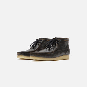 Clarks Wallabee Harajuku Croc Distress Leather Boot - Black