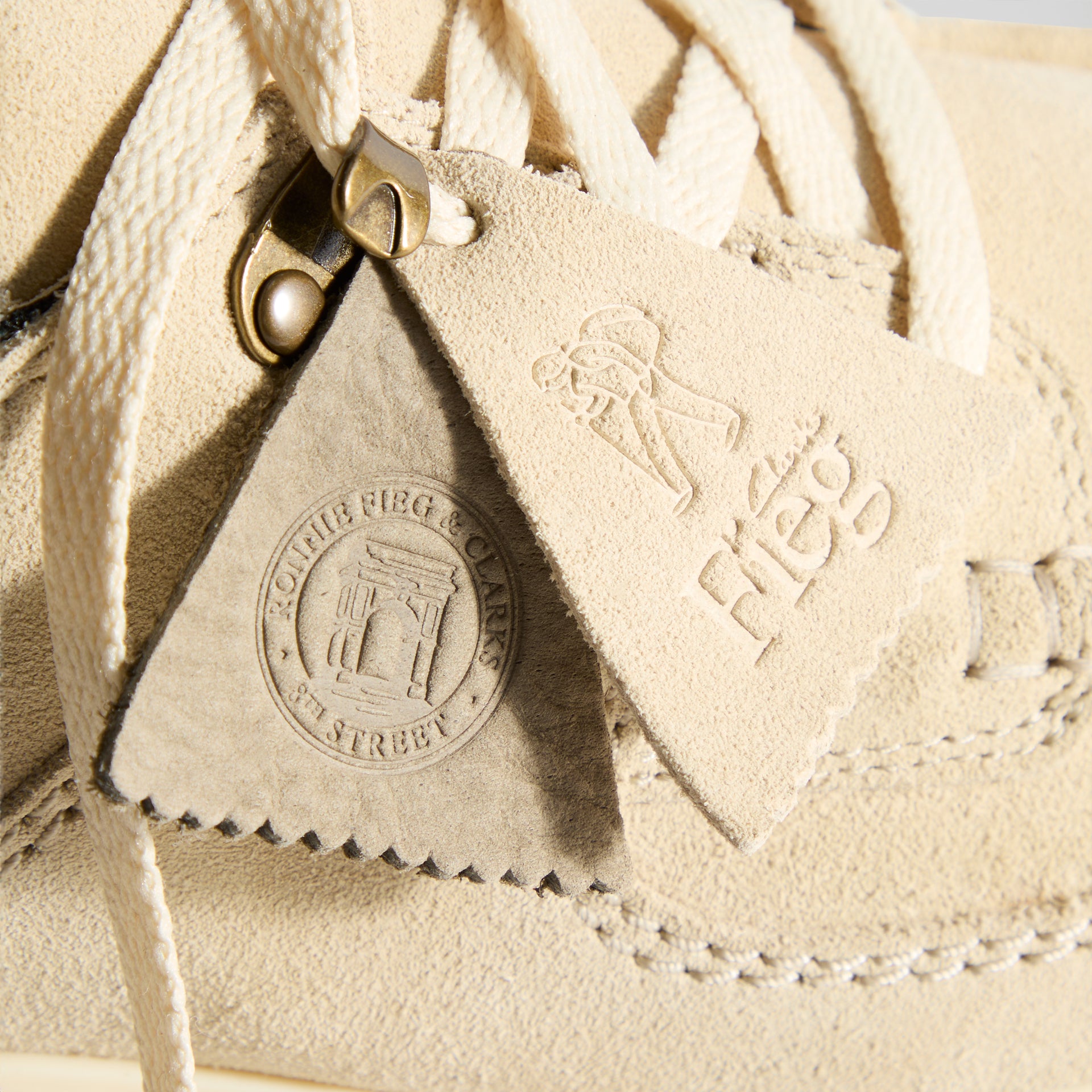 8th St by Ronnie Fieg for Clarks Originals Sunderland - Chalk