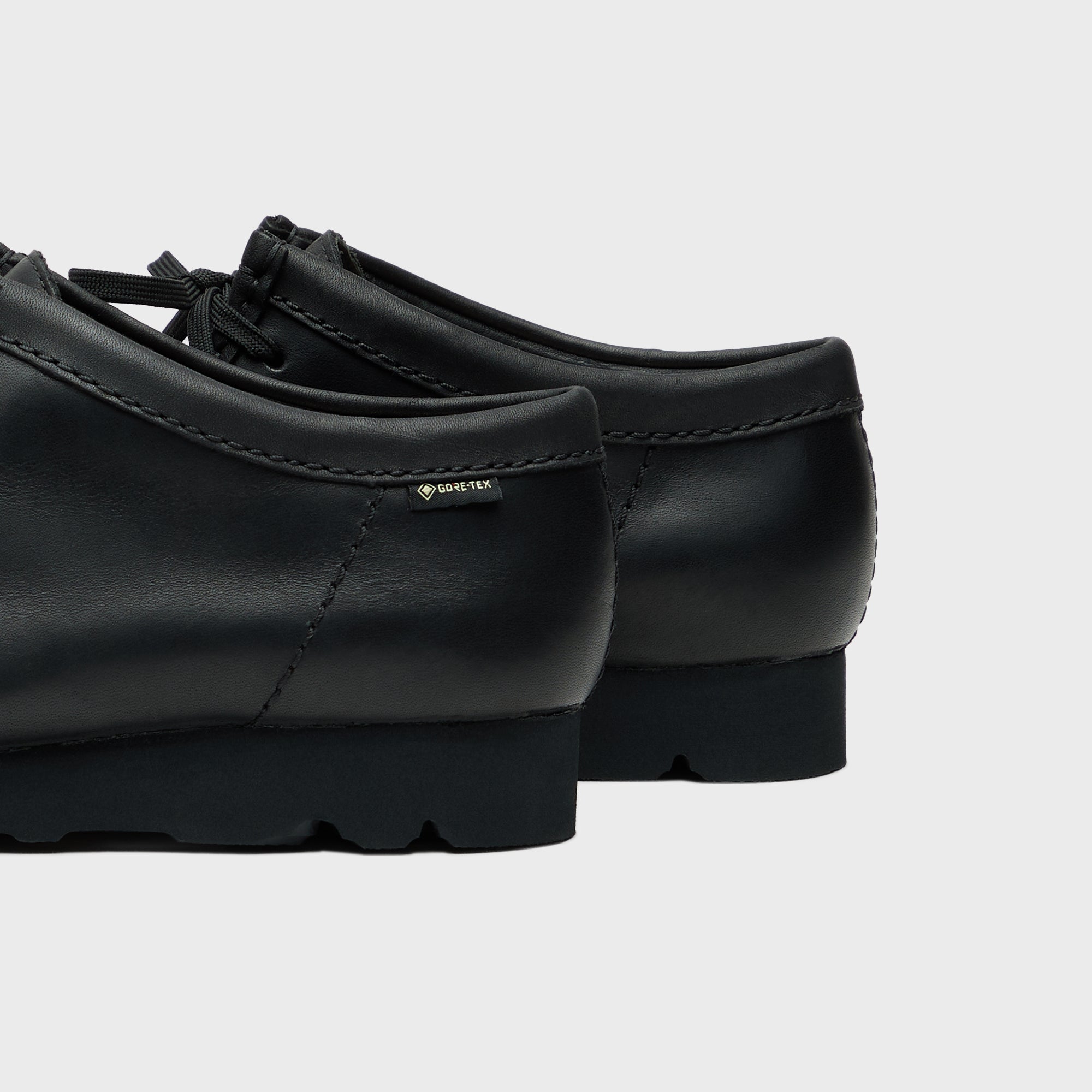 Clarks Wallabee GTX - Black – Kith Clarks Wallabee GTX - Black – Kith