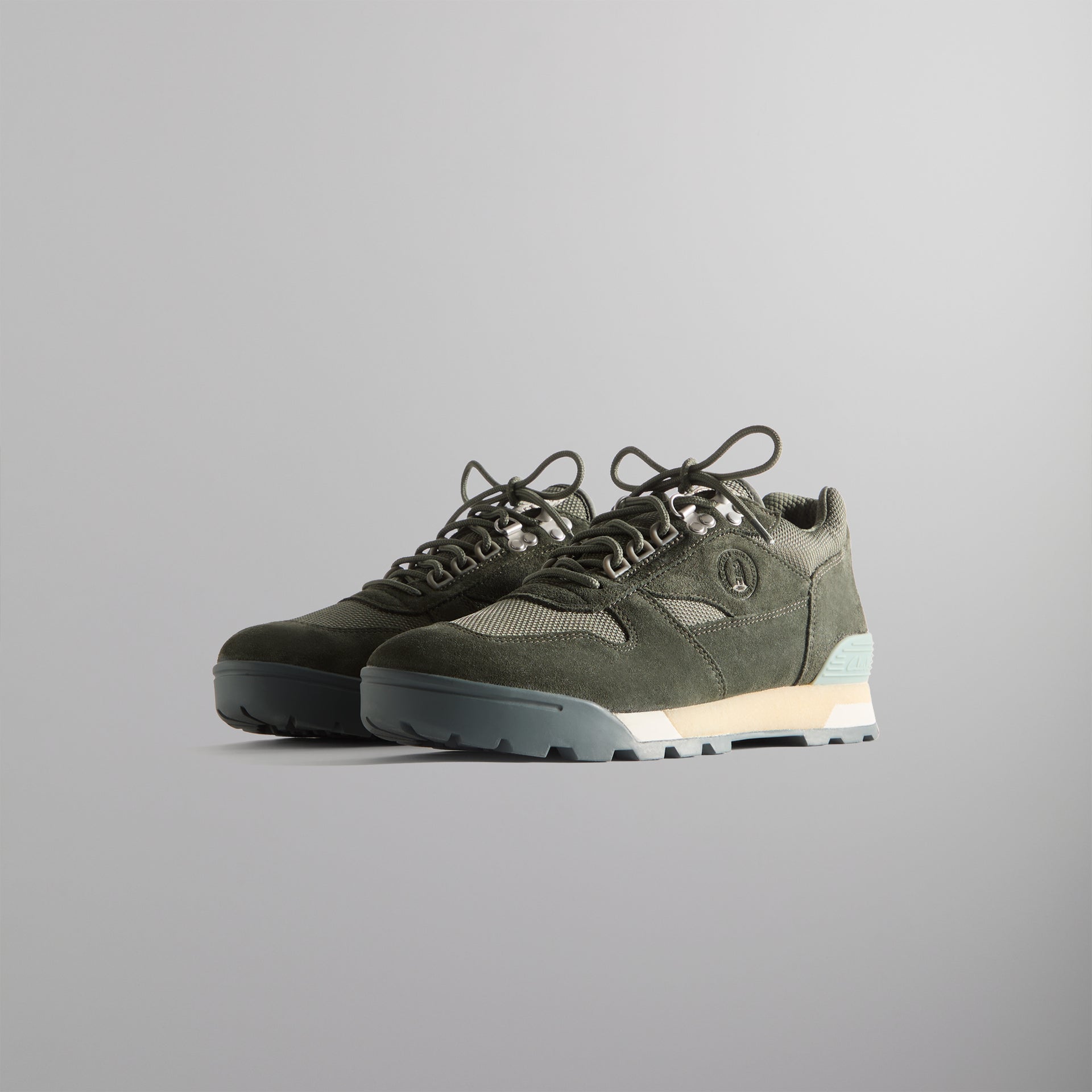 8th St by Ronnie Fieg for Clarks Originals Laddow - Dark Olive Combi PH