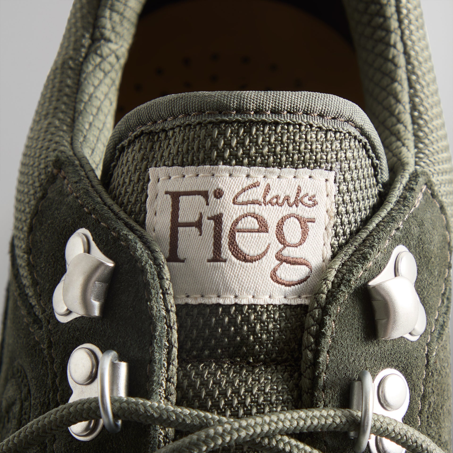 8th St by Ronnie Fieg for Clarks Originals Laddow - Dark Olive Combi PH