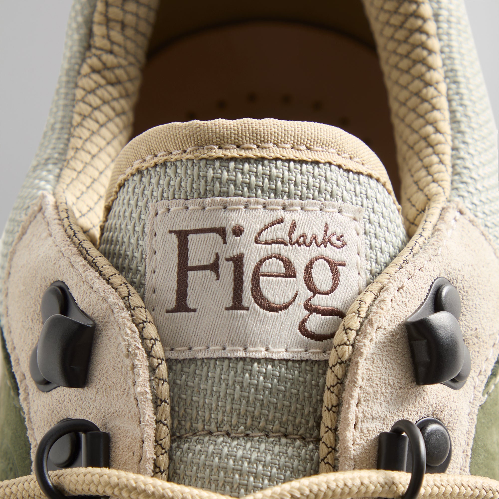Ronnie Fieg x Clarks ☆ Laddow ‘Sand Combi’ 8th St by Ronnie Fieg for Clarks Originals Laddow - Sand
