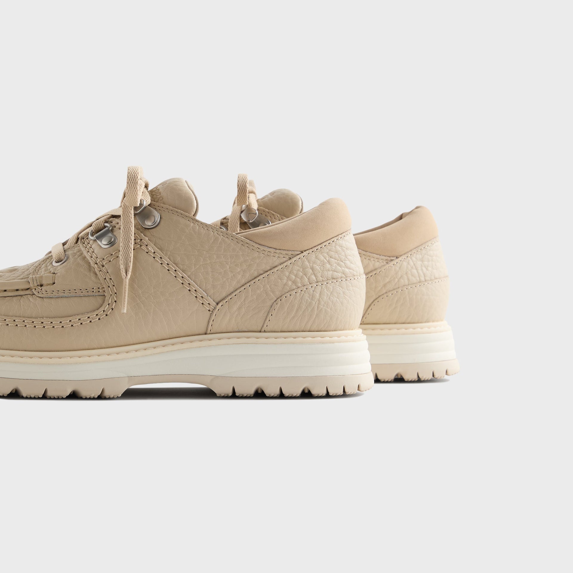 8th St by Ronnie Fieg for Clarks Originals & the New York Yankees Sunderland - Light Sand - PH