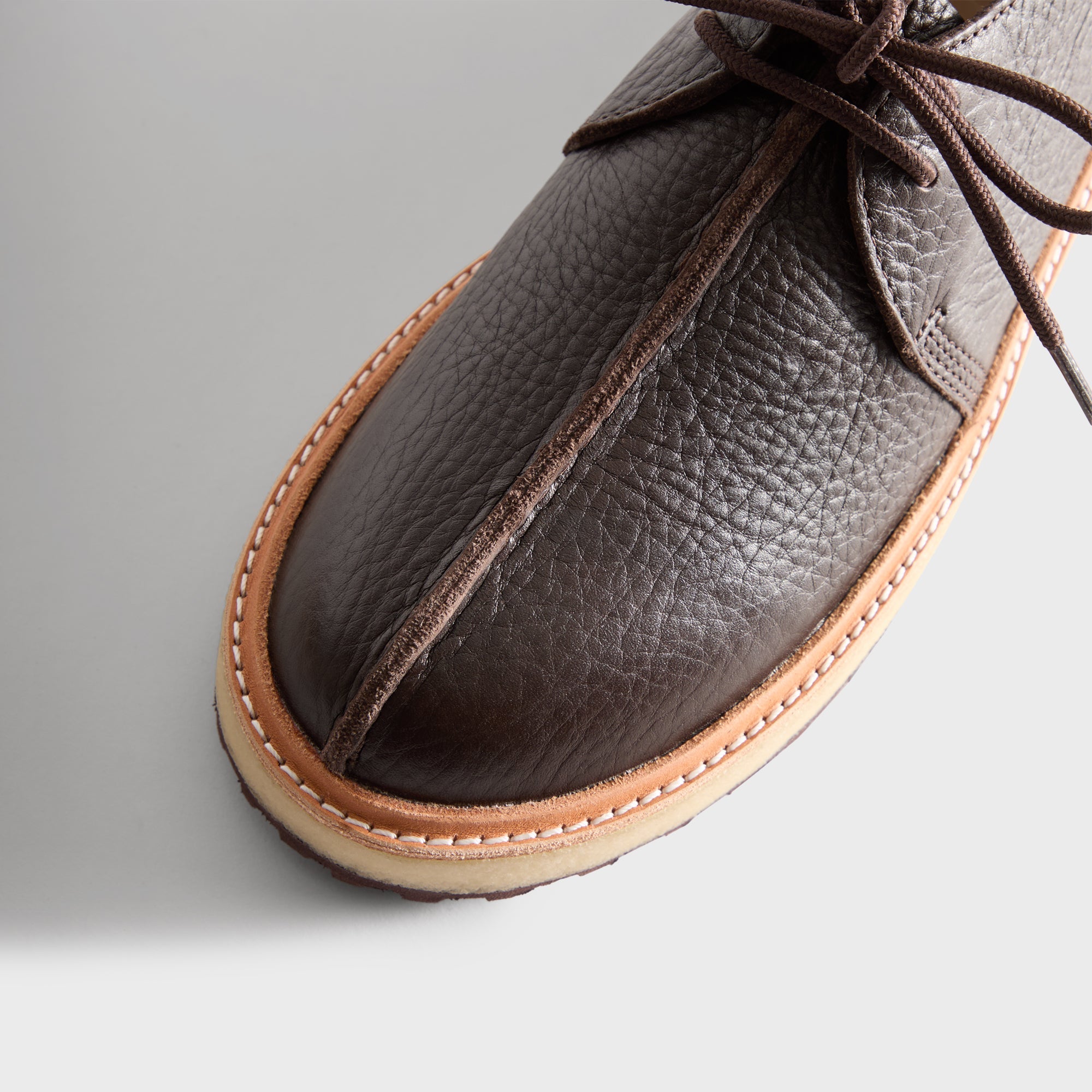 8th St by Ronnie Fieg for Clarks Originals Trek King - Coffee – Kith