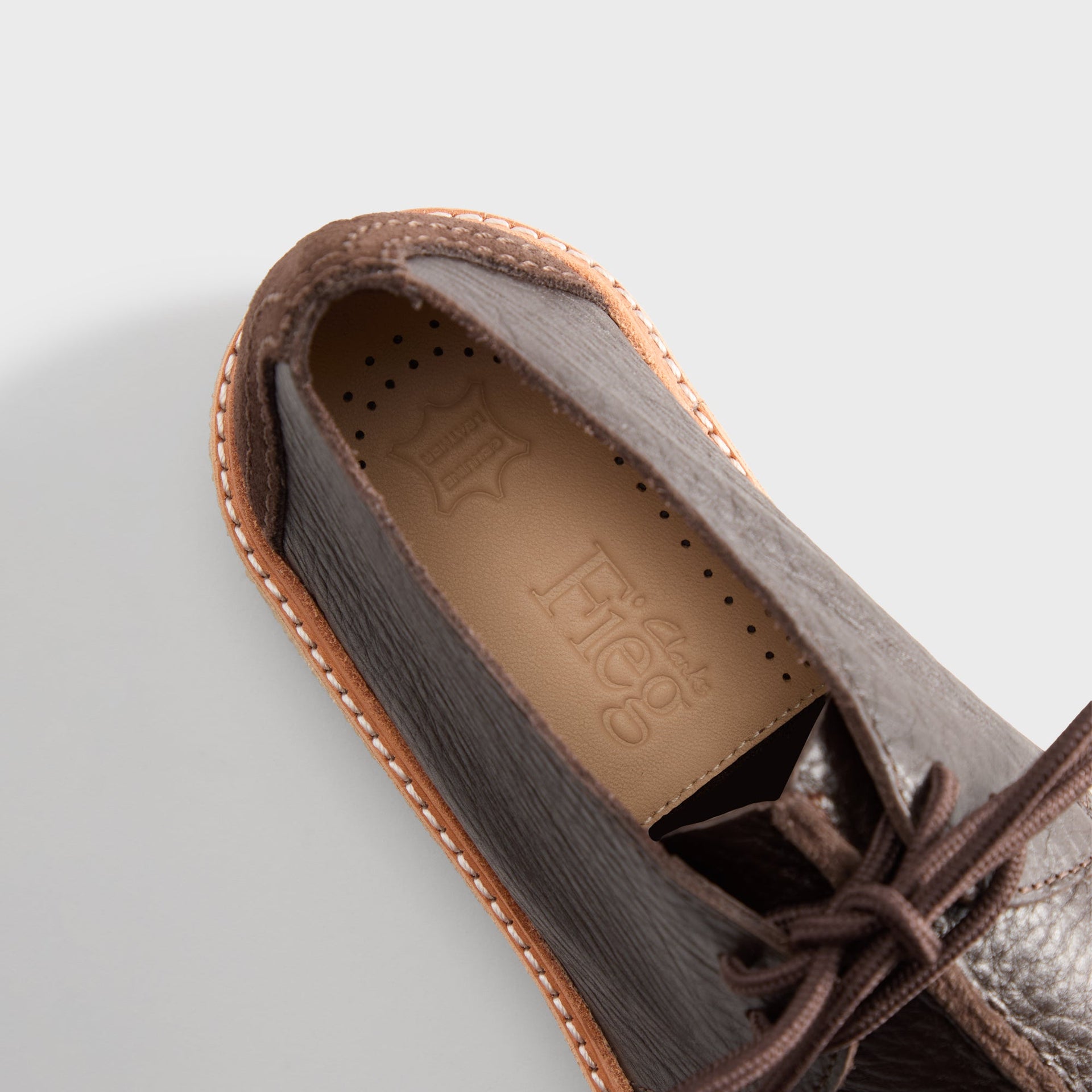 8th St by Ronnie Fieg for Clarks Originals Trek King - Coffee - PH