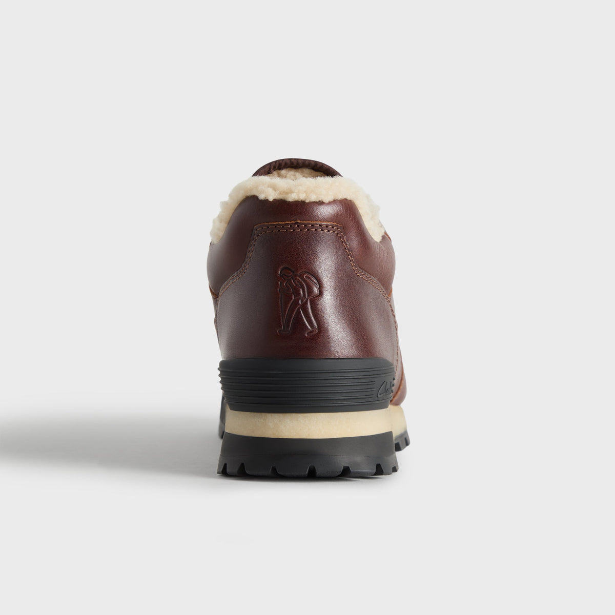 8th St by Ronnie Fieg for Clarks Originals Laddow Shearling - Mid Tan