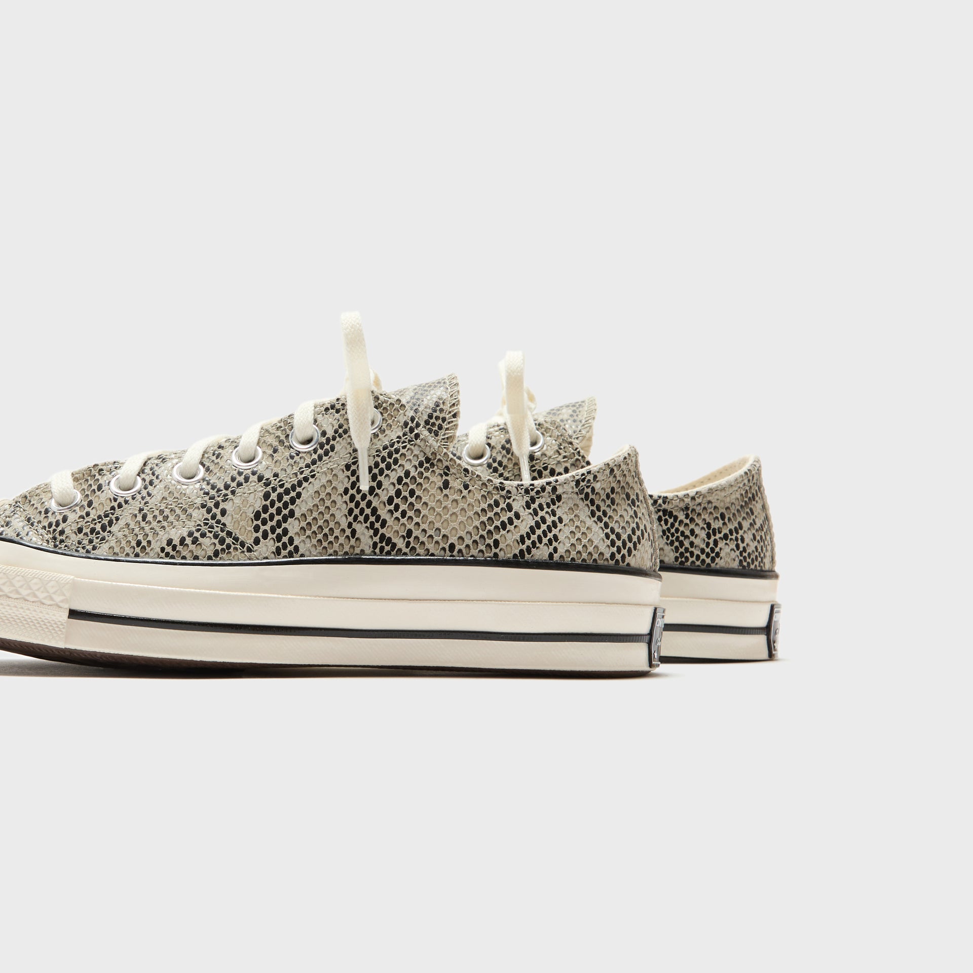 Converse Chuck 70 - Pale Surplus / Egret / Black