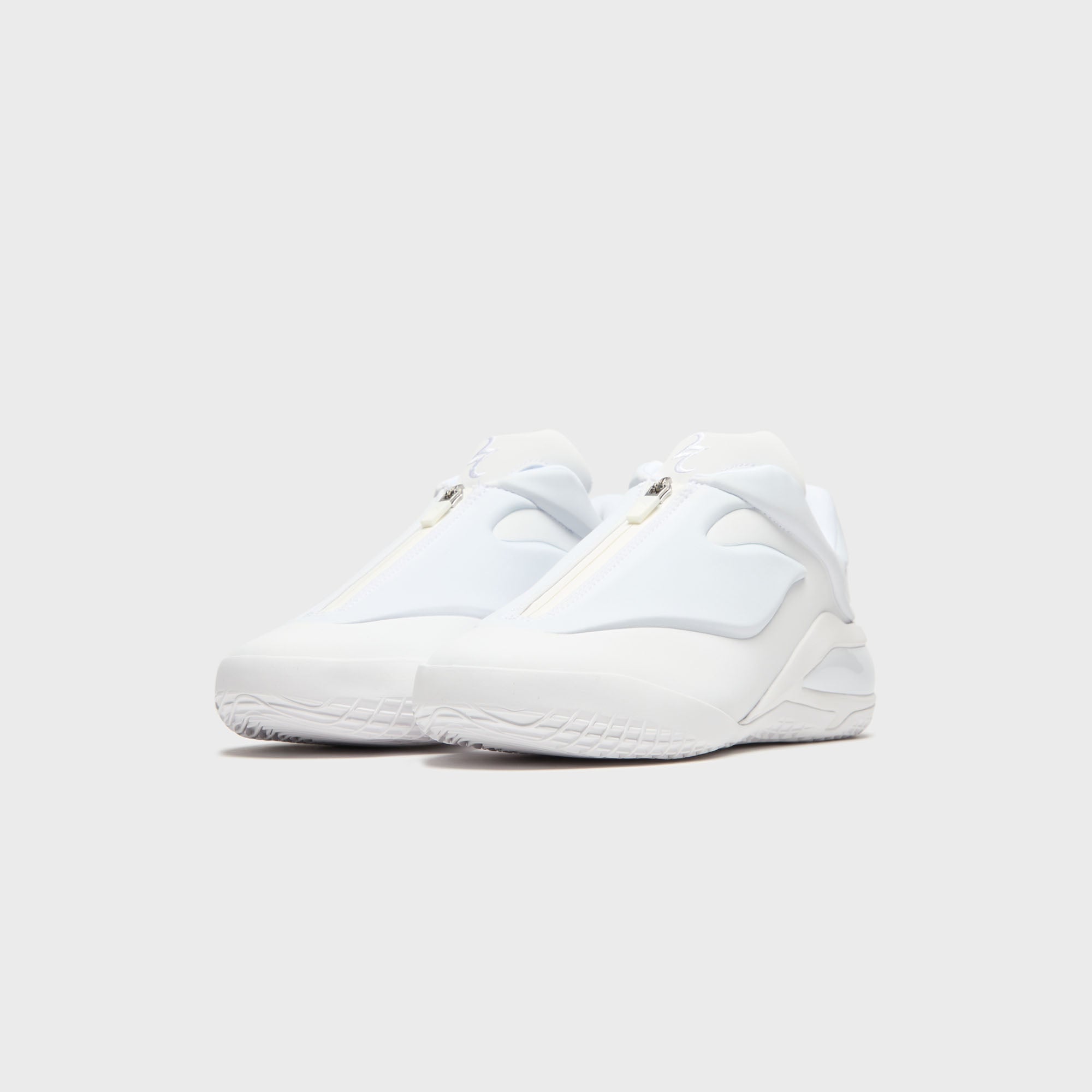 Shai 001 ホワイト Converse SHAI 001 - White – Kith