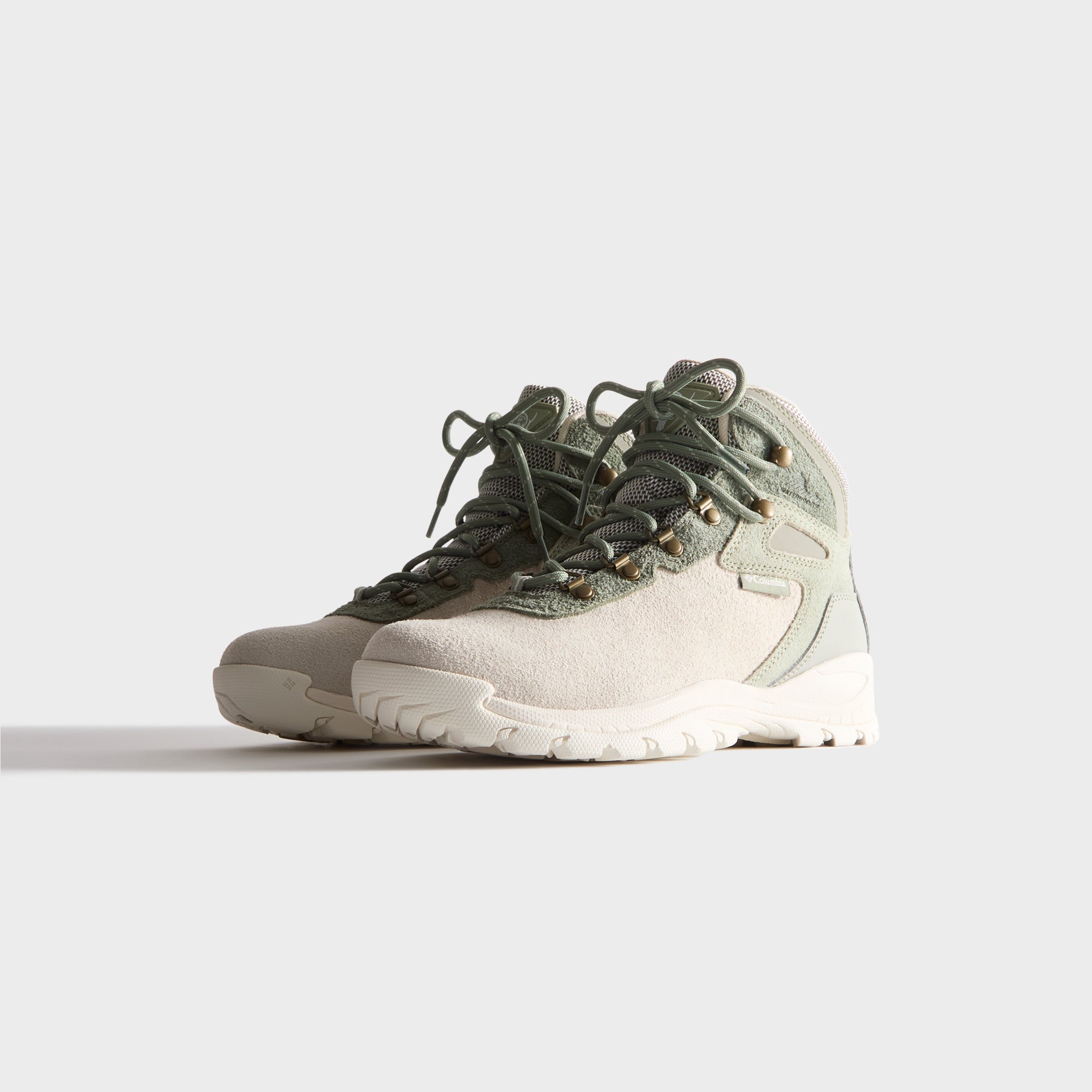 Kith & South2 West8 for Columbia Newton Ridge™ - Dark Stone