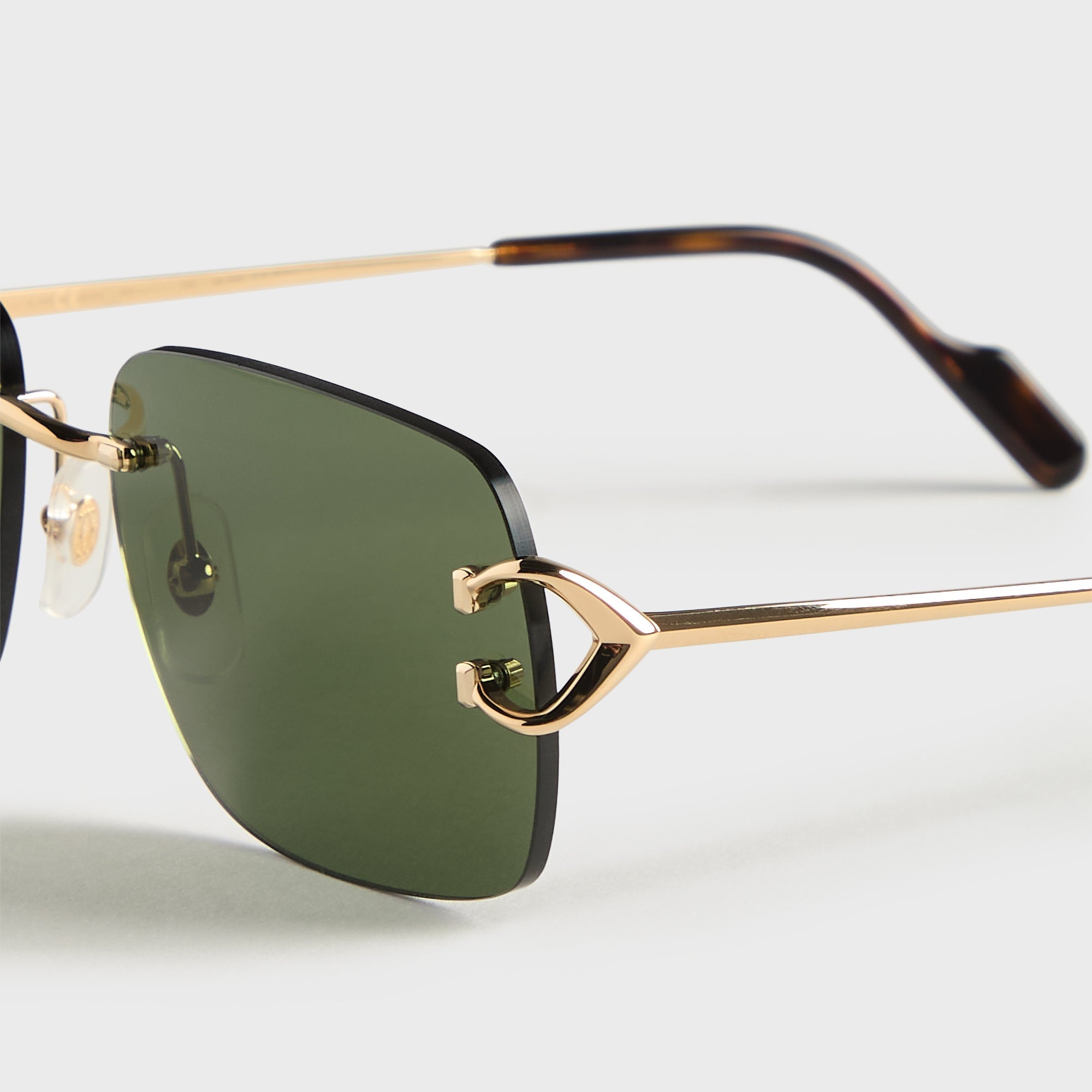 Cartier Piccadilly Man Metal Sunglasses - Gold / Green – Kith