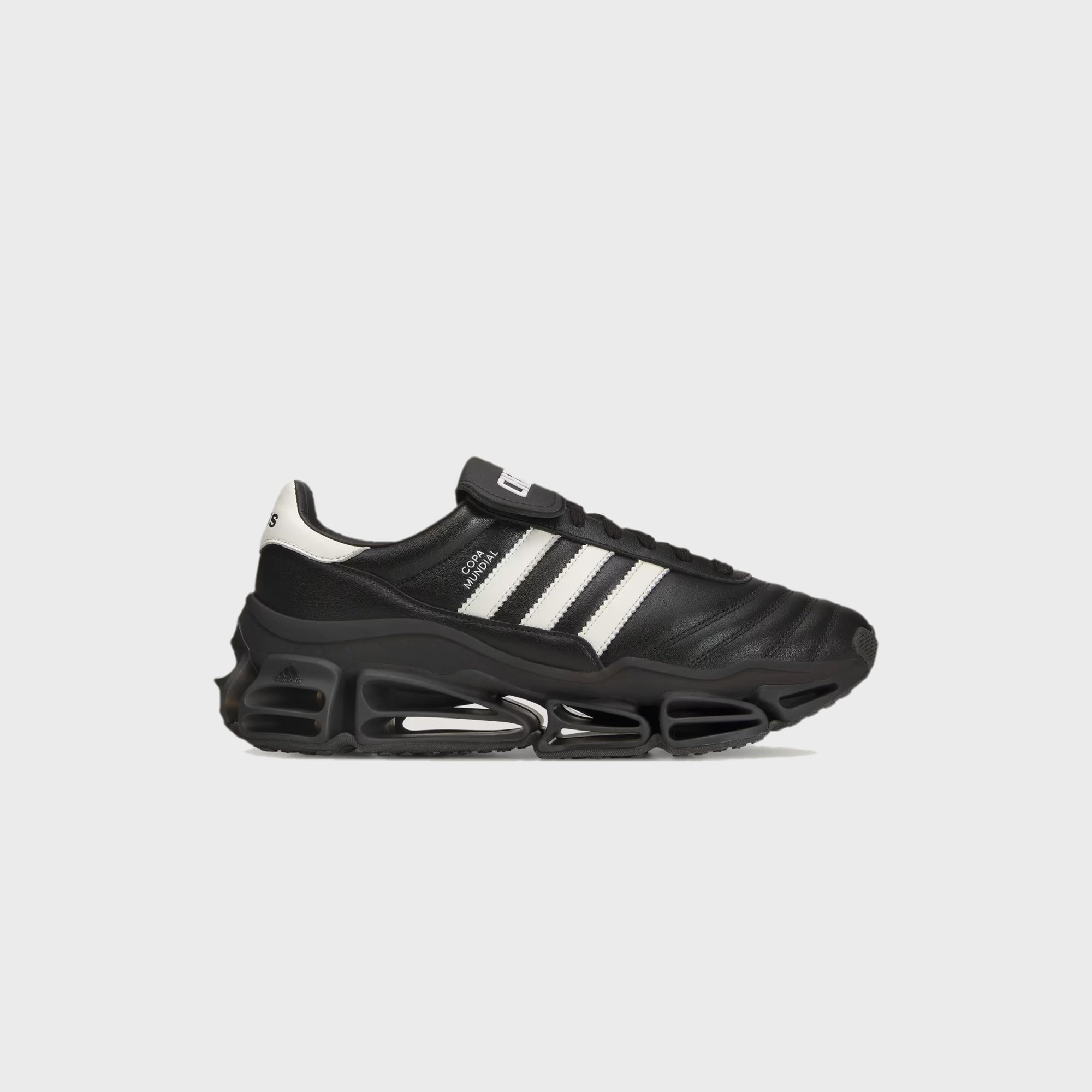  WILLY CHAVARRIA　即完売 adidas x Willy Chavarria Megaride Copa - Core Black / Off White – Kith