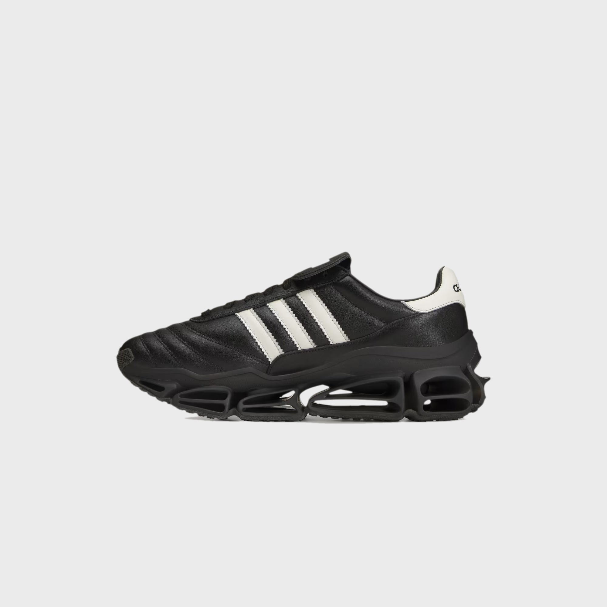XSサイズ  Originals WILLY CHAVARRIA adidas x Willy Chavarria Megaride Copa - Core Black / Off White – Kith