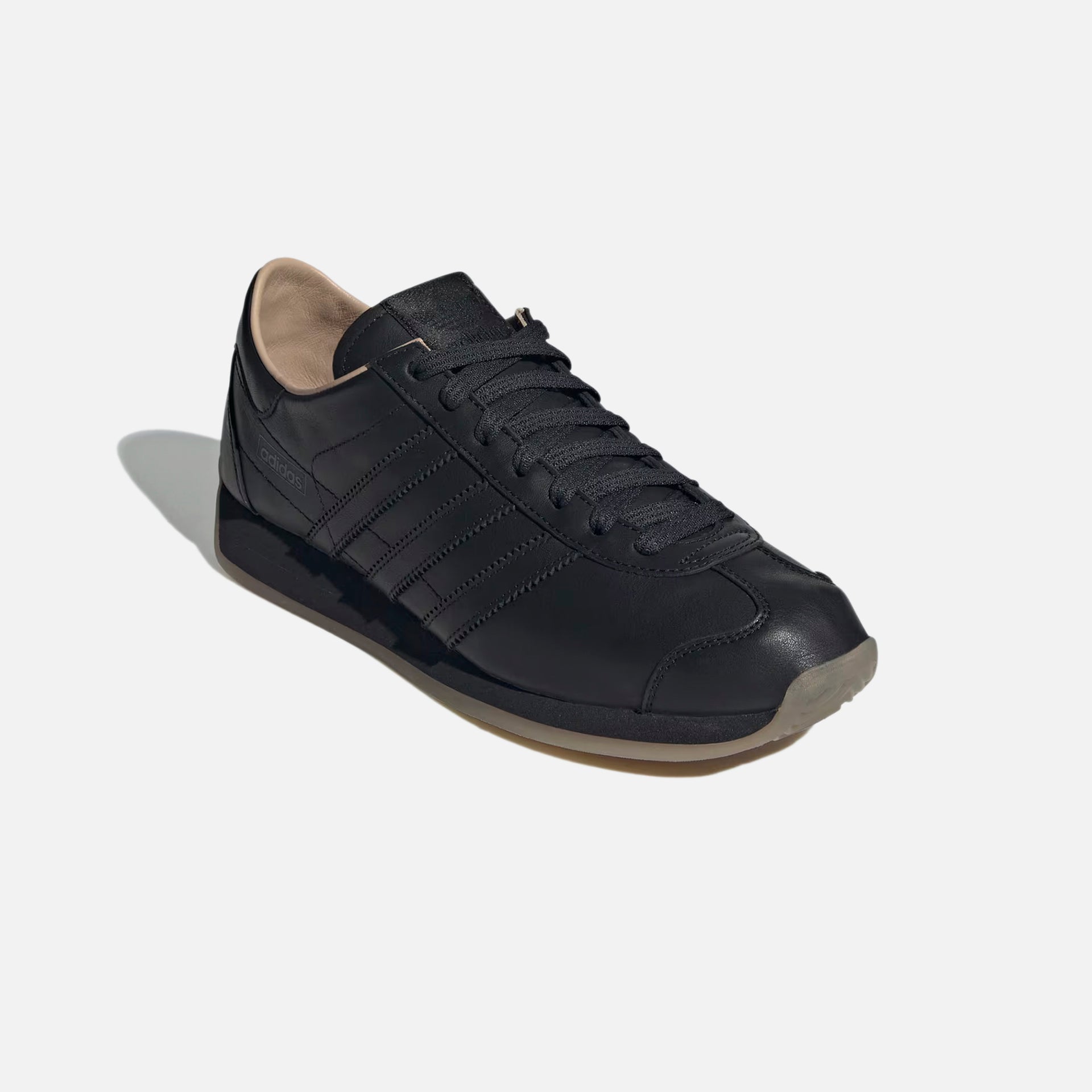 adidas Country Japan - Core Black / Gum