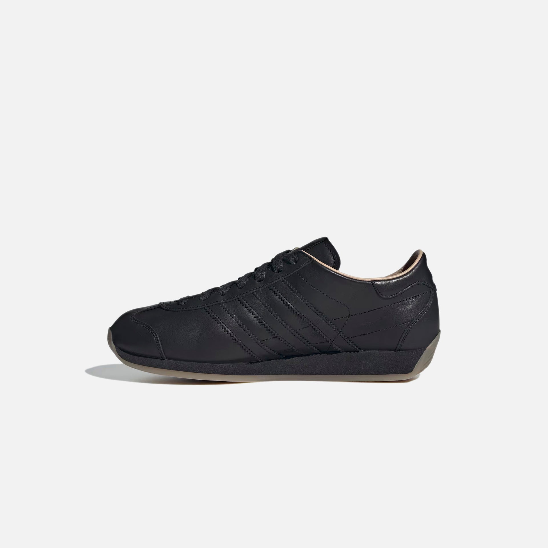 adidas Country Japan - Core Black / Gum