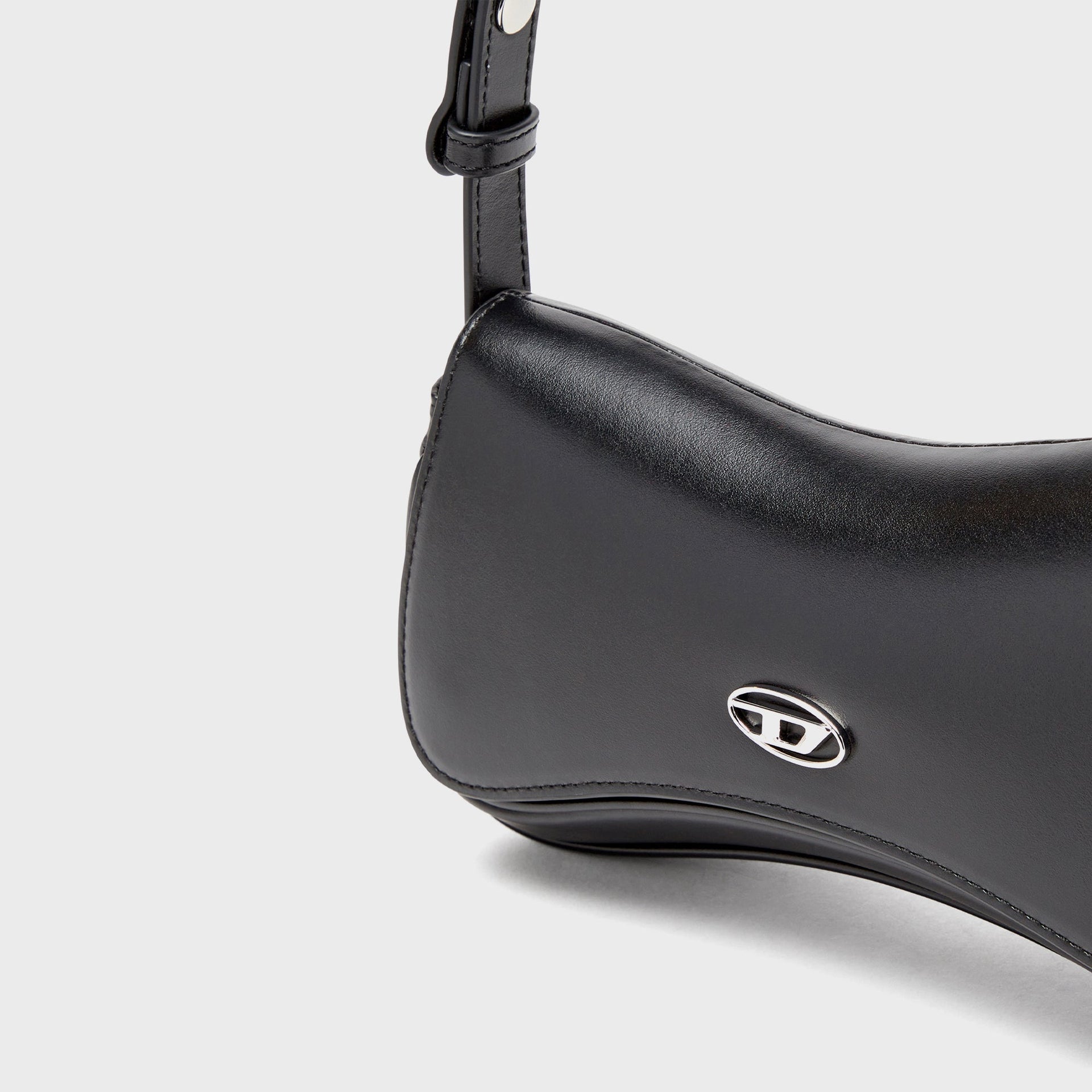 Diesel Play Clutch - Black