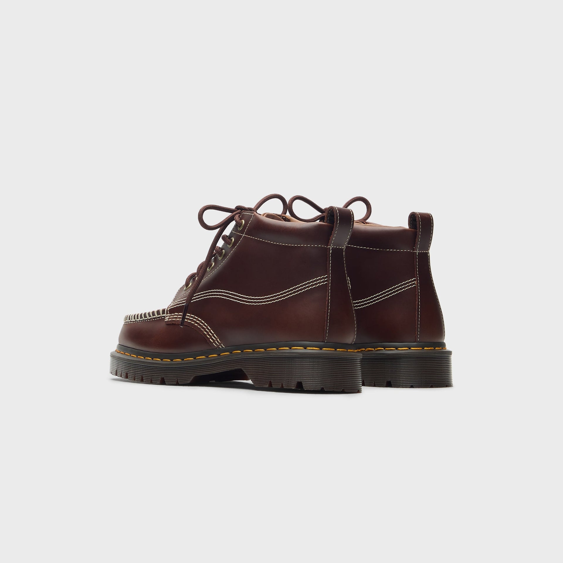 Dr. Martens Lowell Chukka - Black Orleans