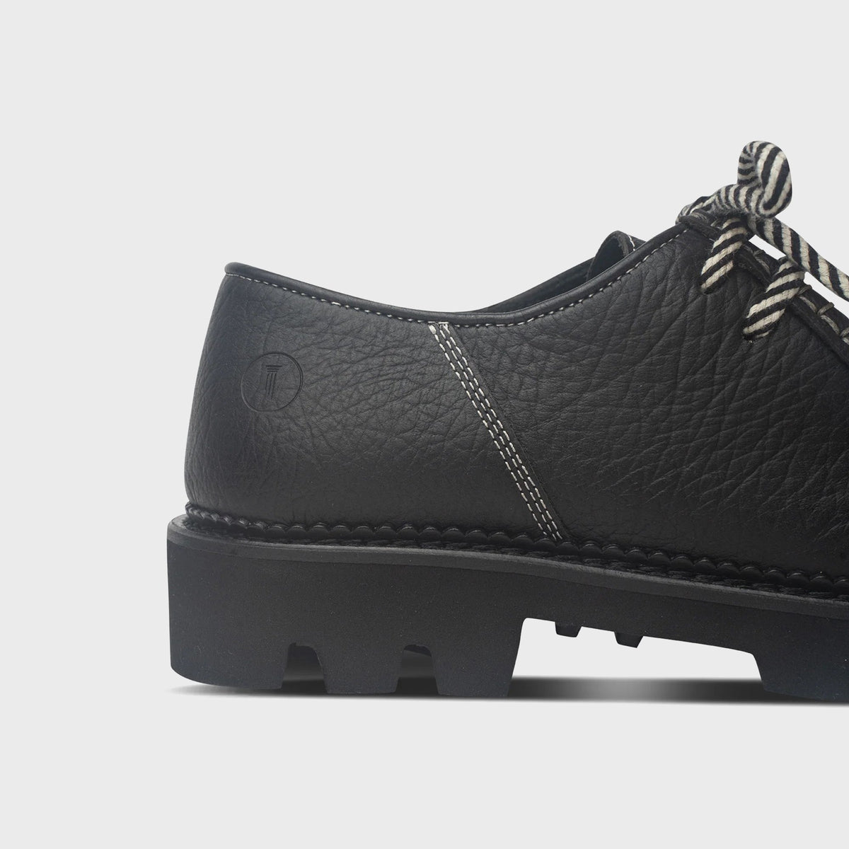 Collegium Pillar Moc-Toe Derby - Onyx