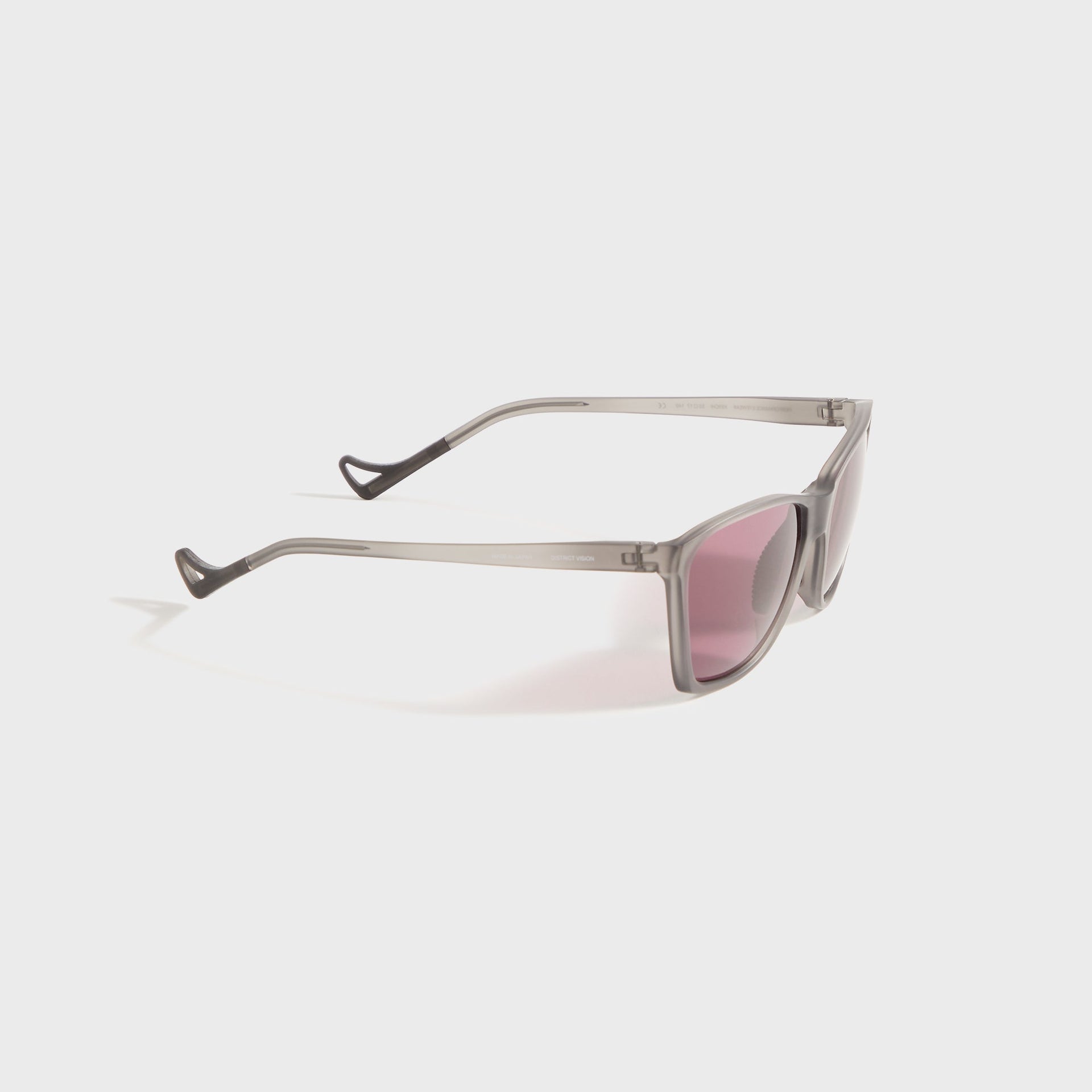 District Vision Keiichi Standard in Gray / D+ Black Rose