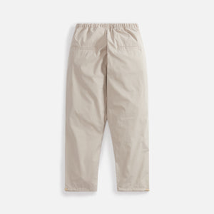 Essentials Relaxed Trouser - Silver Cloud