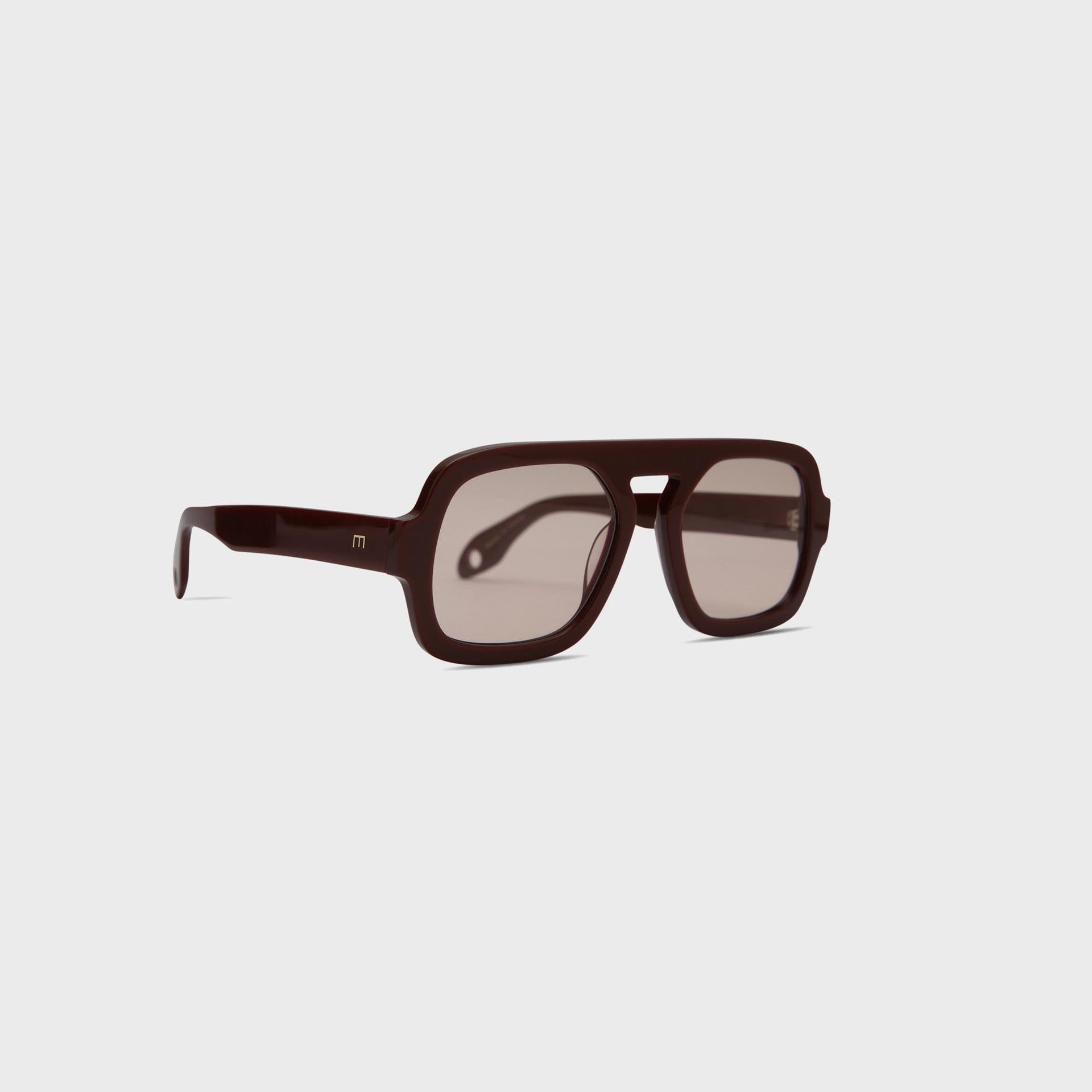 Elisa Johnson Jane dark brown sunglasses, three-quarter angled view
