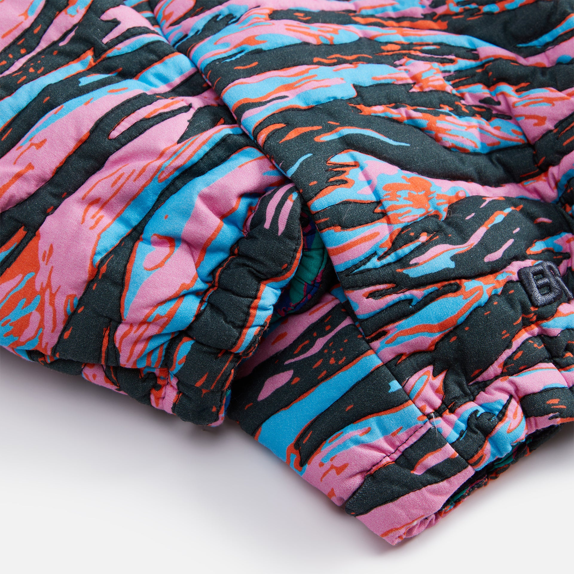 ERL Printed Quilted Puffer - Pink Rave Camo