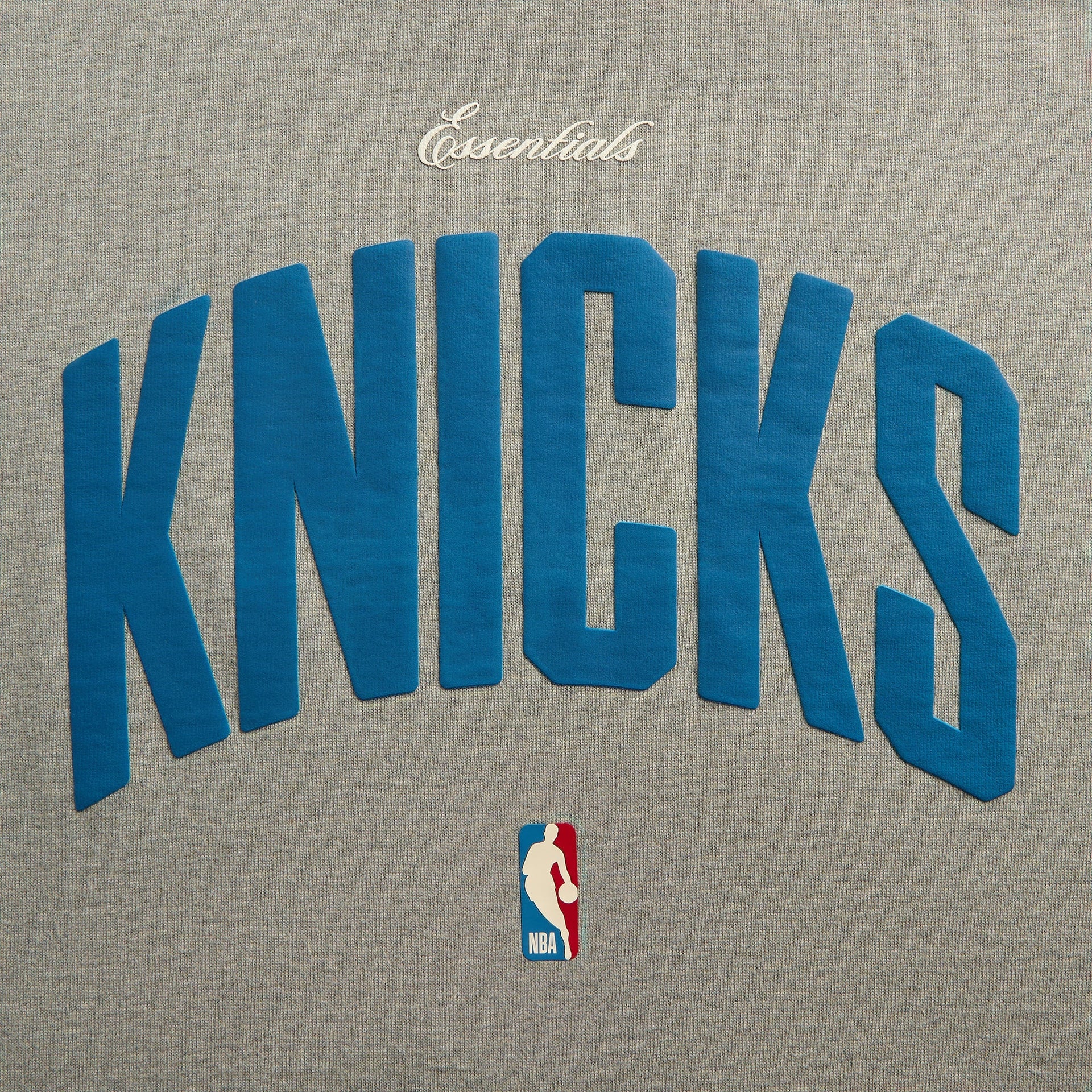 Essentials Knicks 90s Tee - Concrete Heather