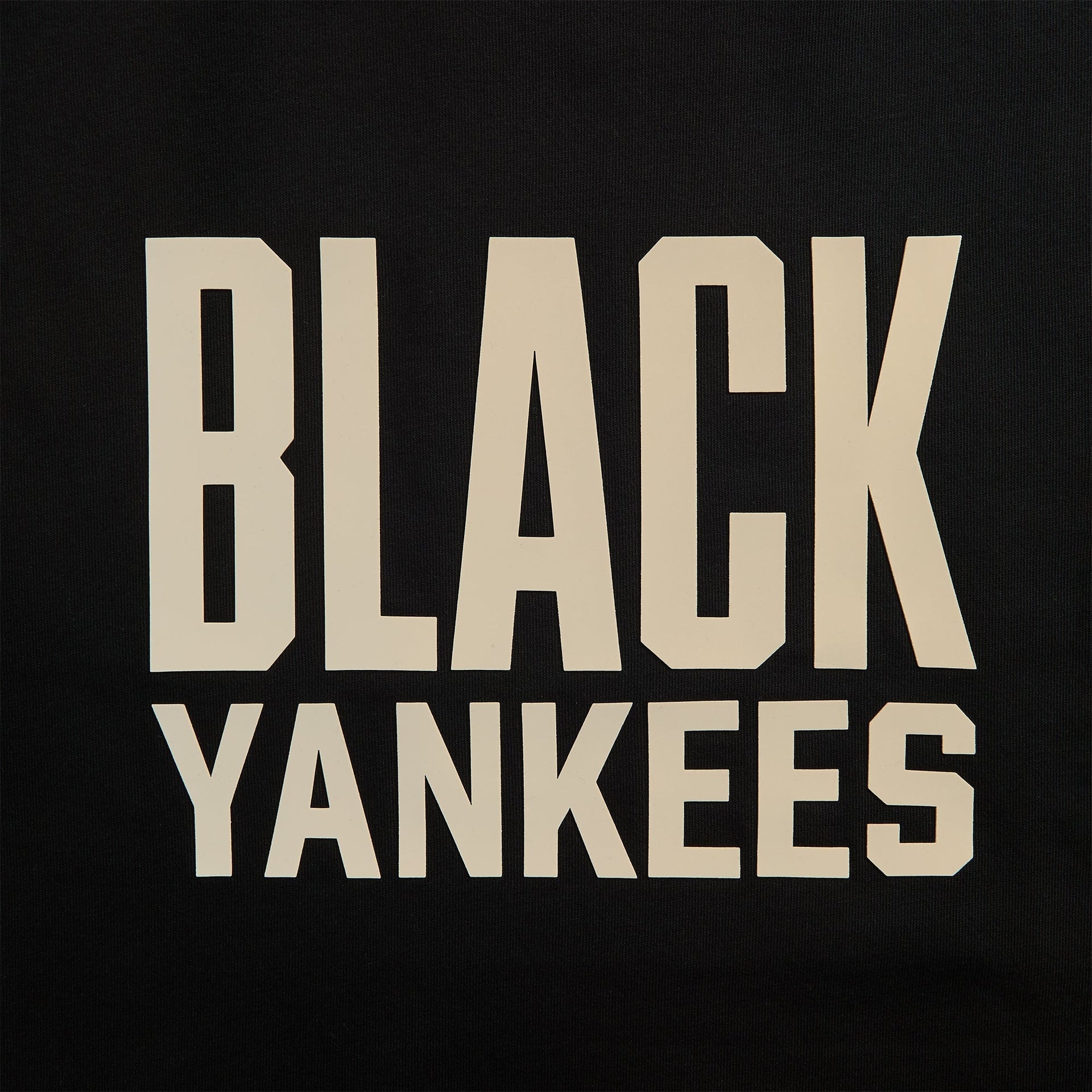 Essentials Black Yankees Classic Crewneck Tee - Black