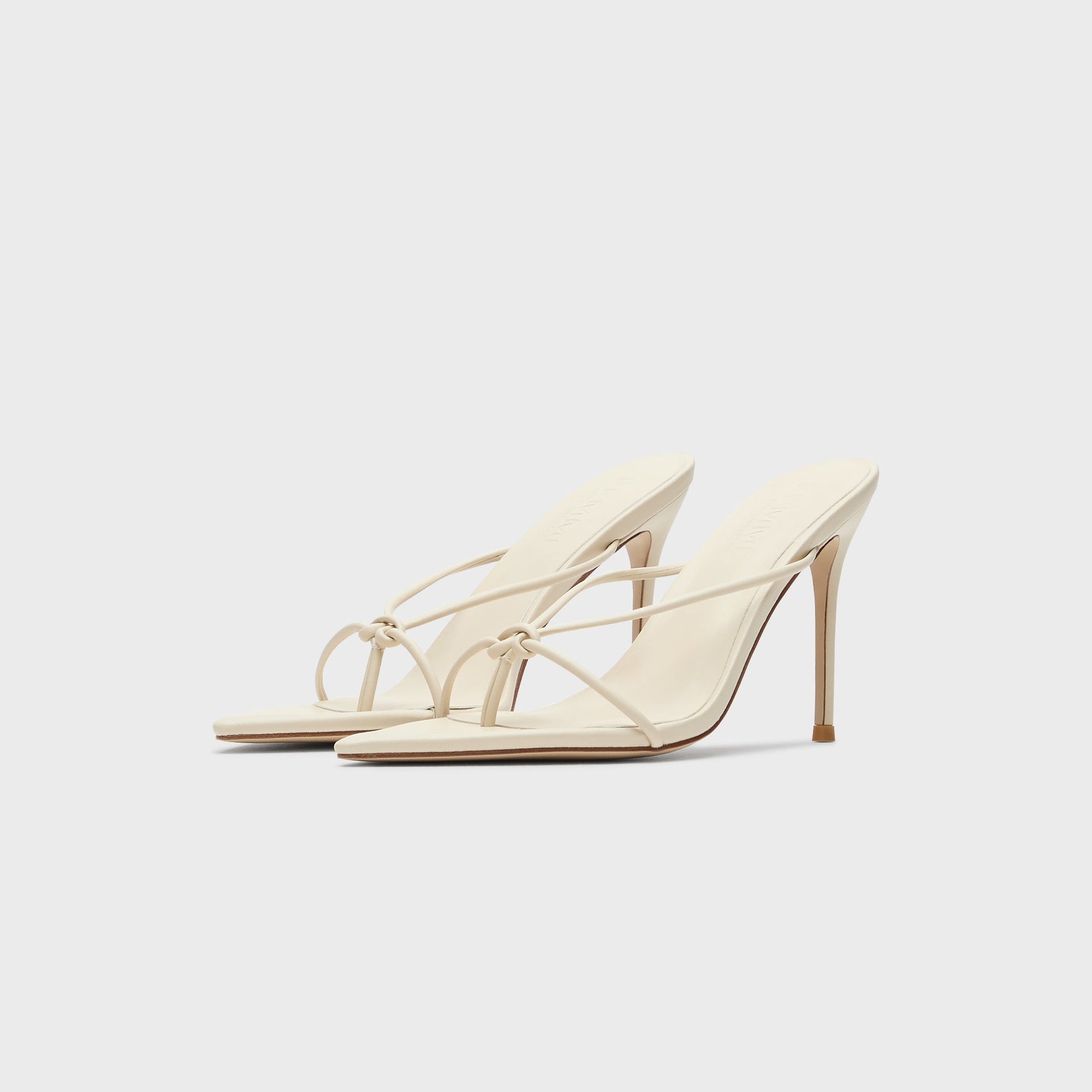 Femme LA Akira Slipper - Dulce Crema