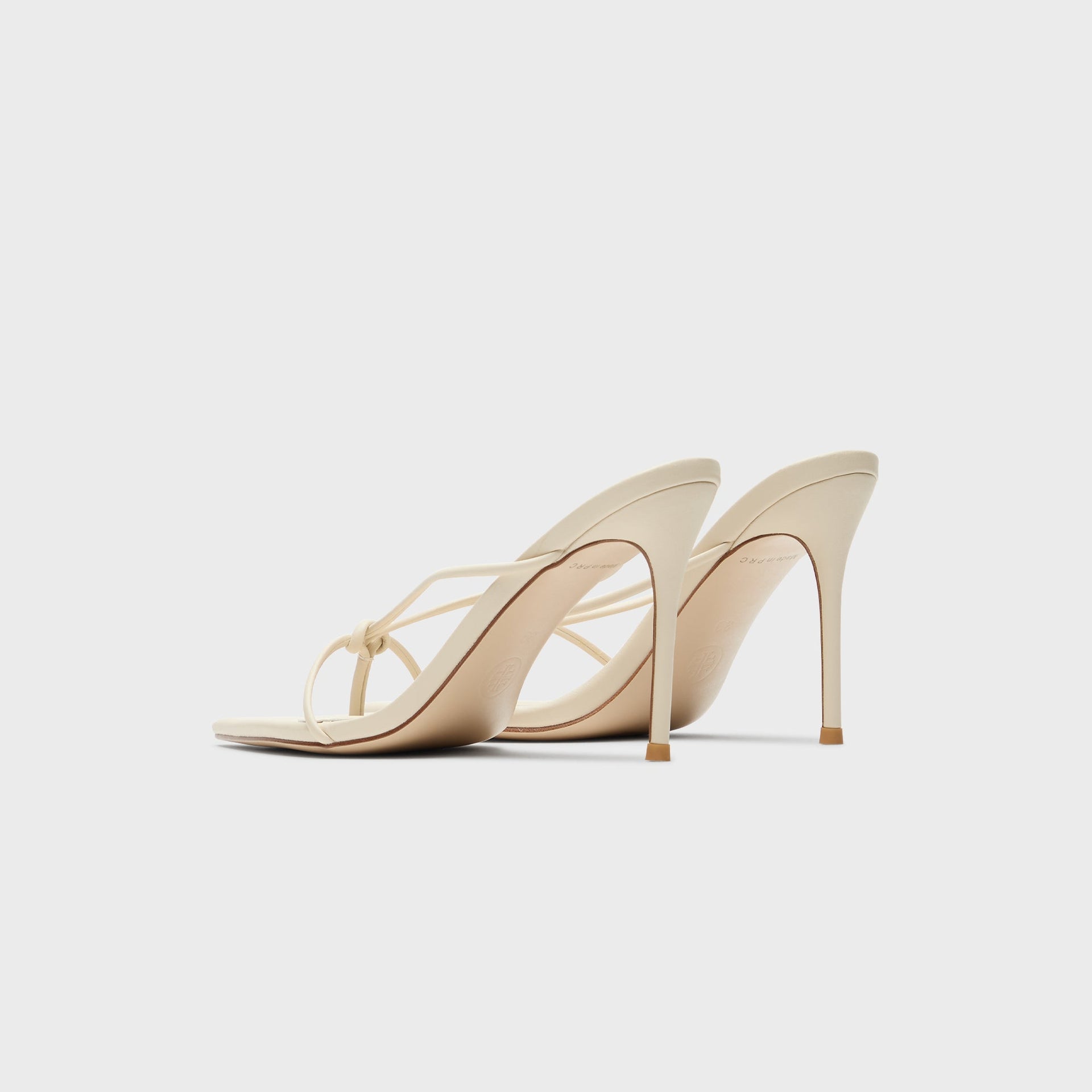 Femme LA Akira Slipper - Dulce Crema